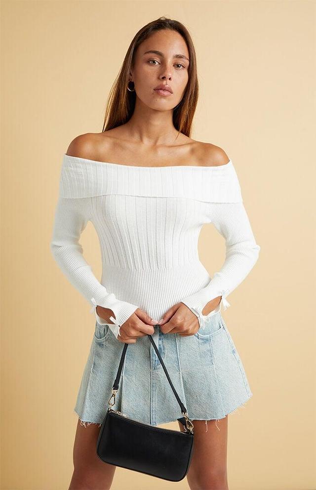 Beverly and Beck Women's Nellie Off-The-Shoulder Sweater Product Image