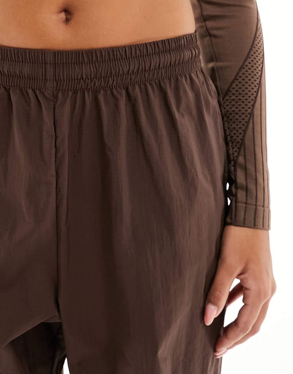 ASOS 4505 woven parachute sweatpants in chocolate brown Product Image