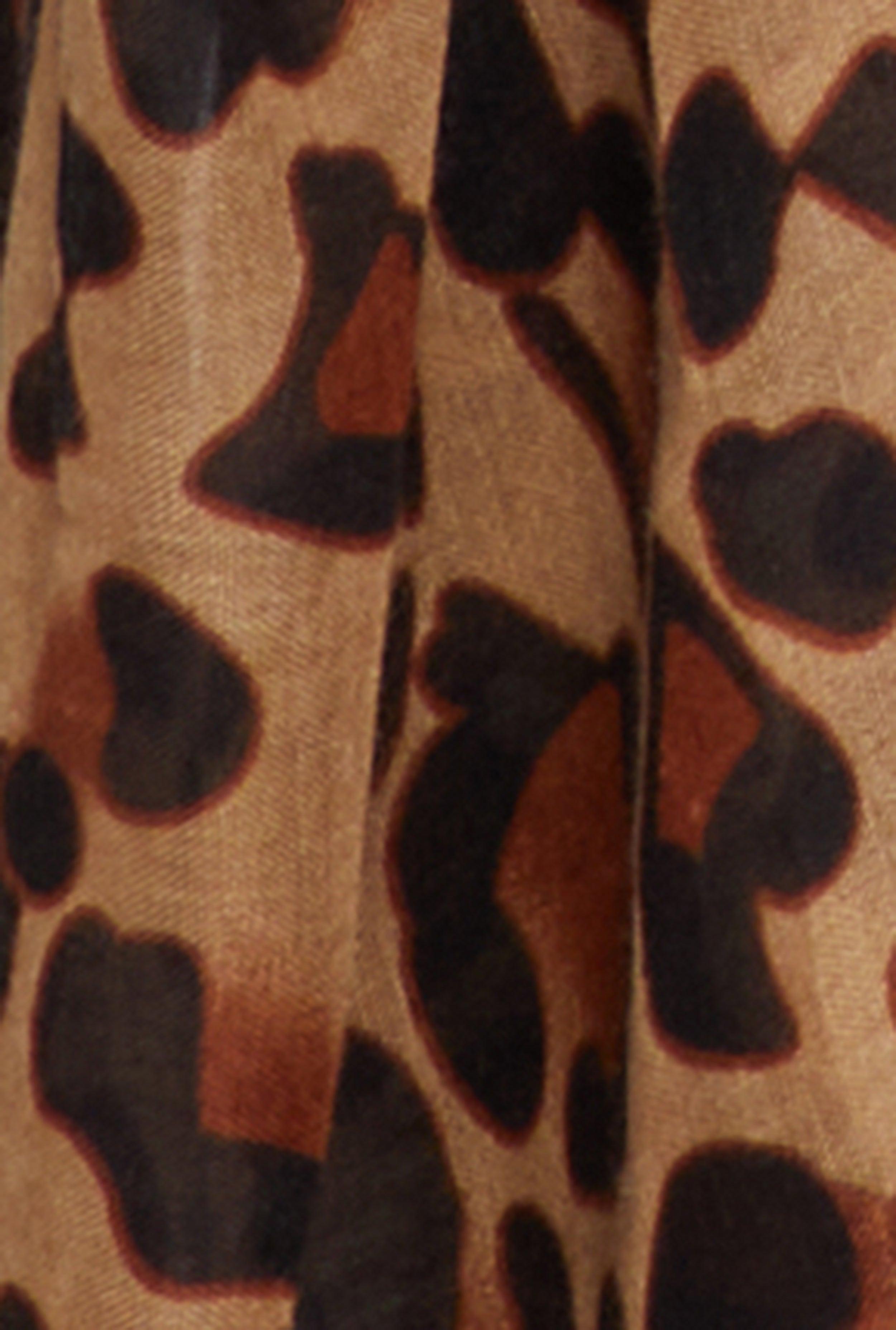 Womens Leopard Print Oblong Scarf Product Image