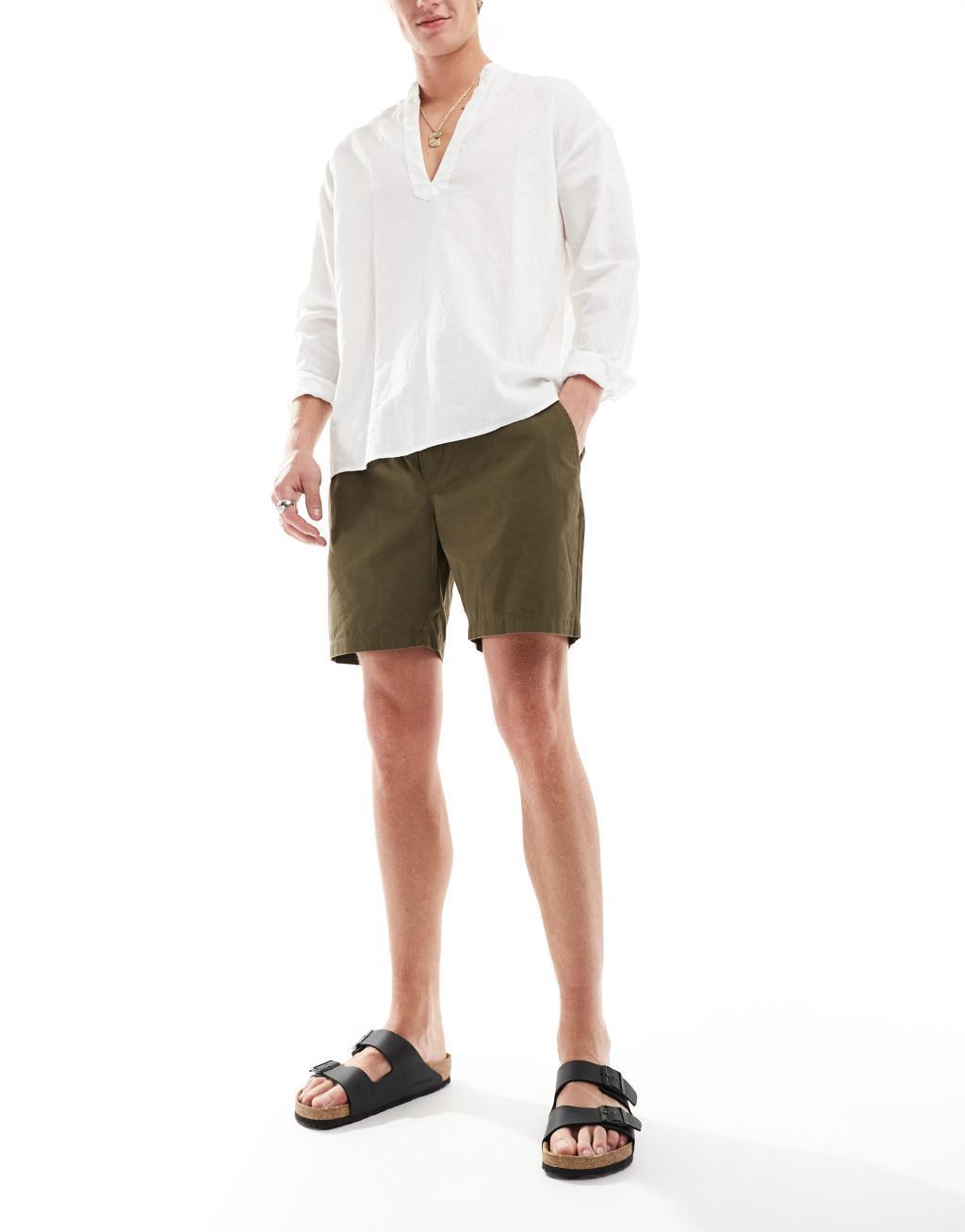 Only & Sons pull on twill short in green Product Image