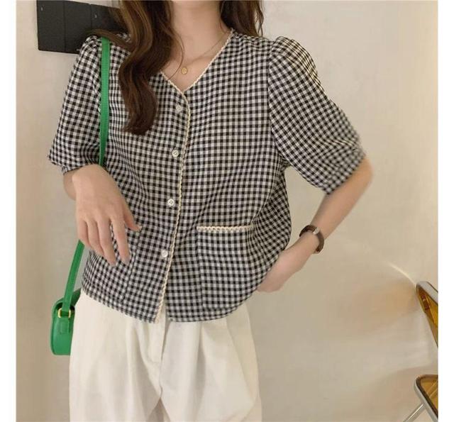 Short-Sleeve V-Neck Gingham Lace Trim Blouse Product Image