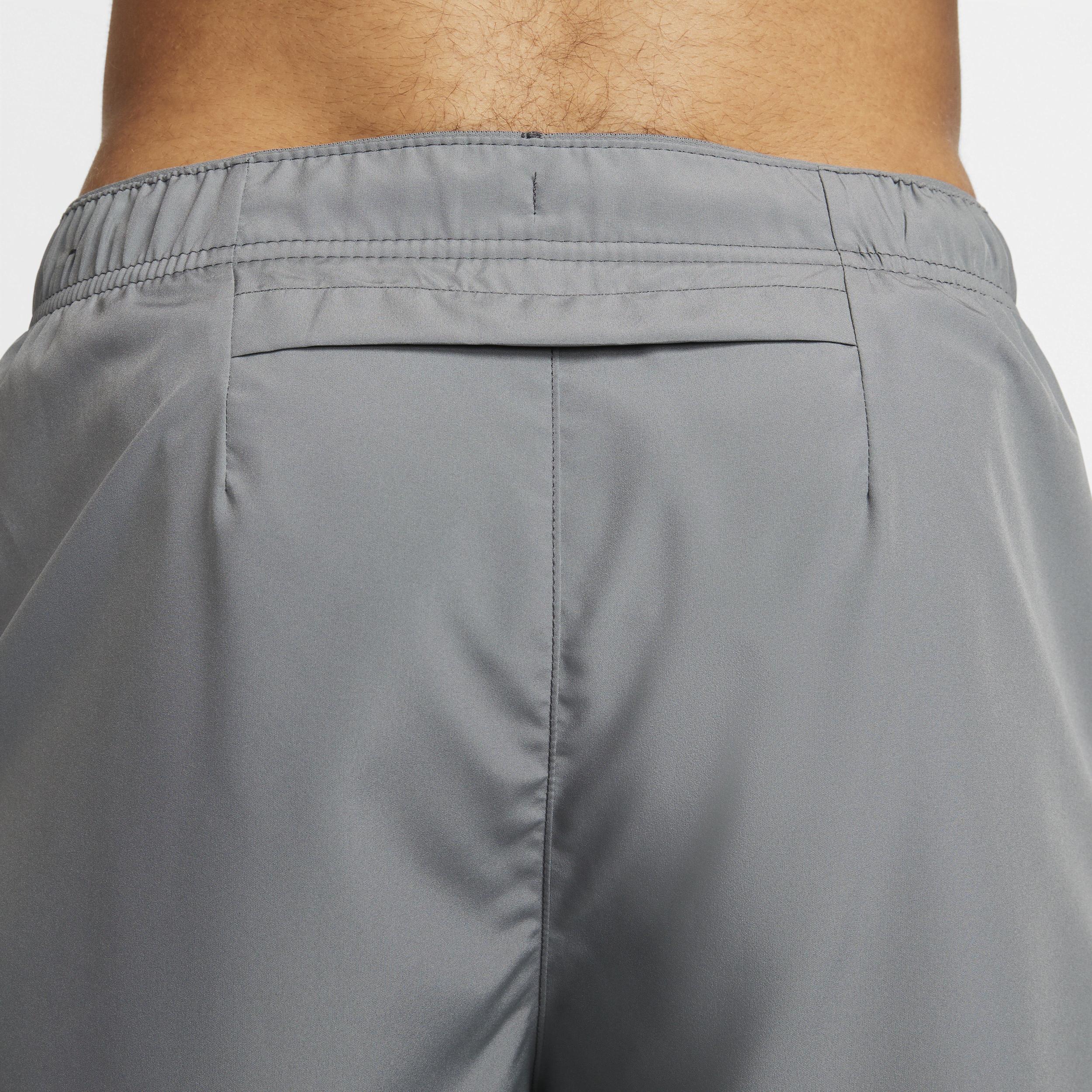 Nike Men's Challenger Dri-FIT 7" Unlined Running Shorts Product Image