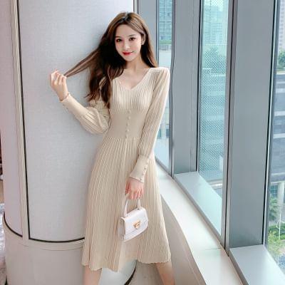 Long Sleeve V-Neck Plain Pleated Knit Midi A-Line Dress Product Image