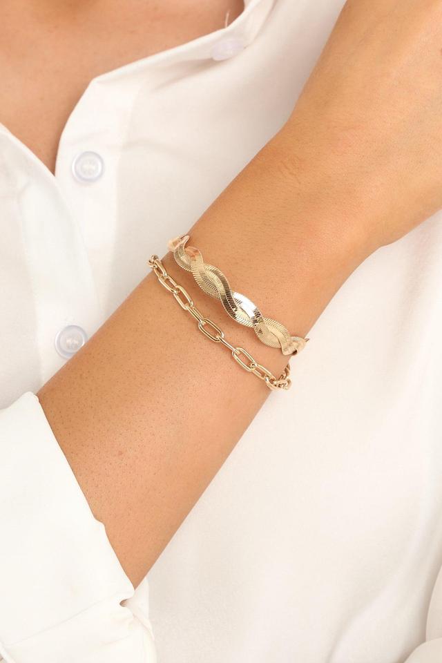 Ensemble Elegance Gold Bracelet Product Image