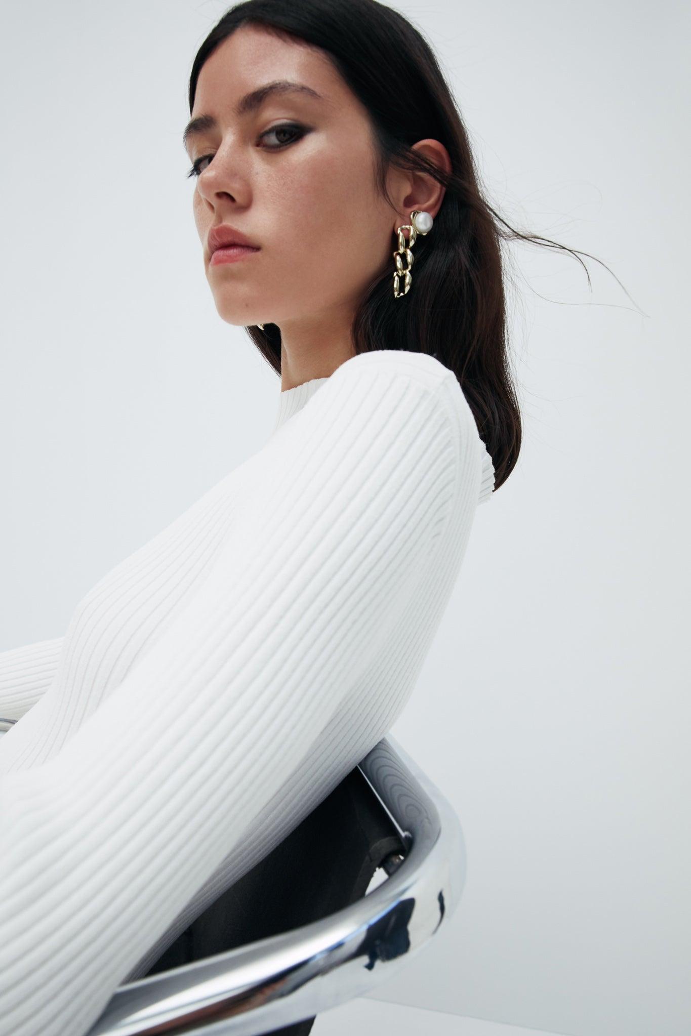 Paloma Mini Chain Drop Earring Product Image