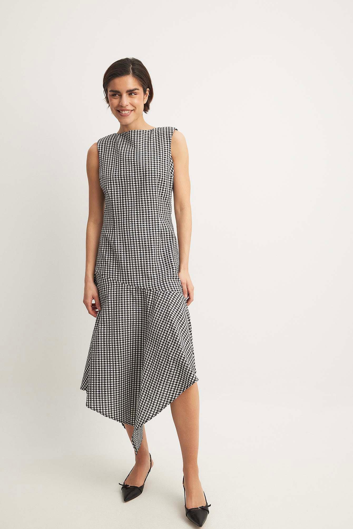 Gingham Sleeveless Midi Dress Product Image