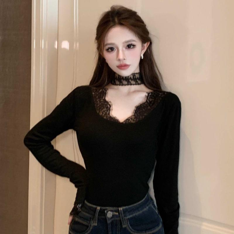 Long Sleeve V-Neck Plain Panel Lace Top Product Image