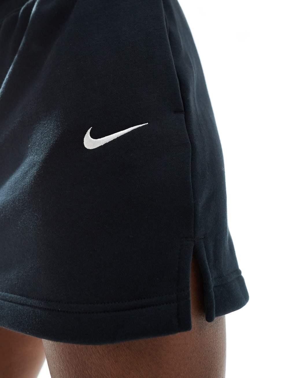 Nike Phoenix fleece mini skirt in black Product Image