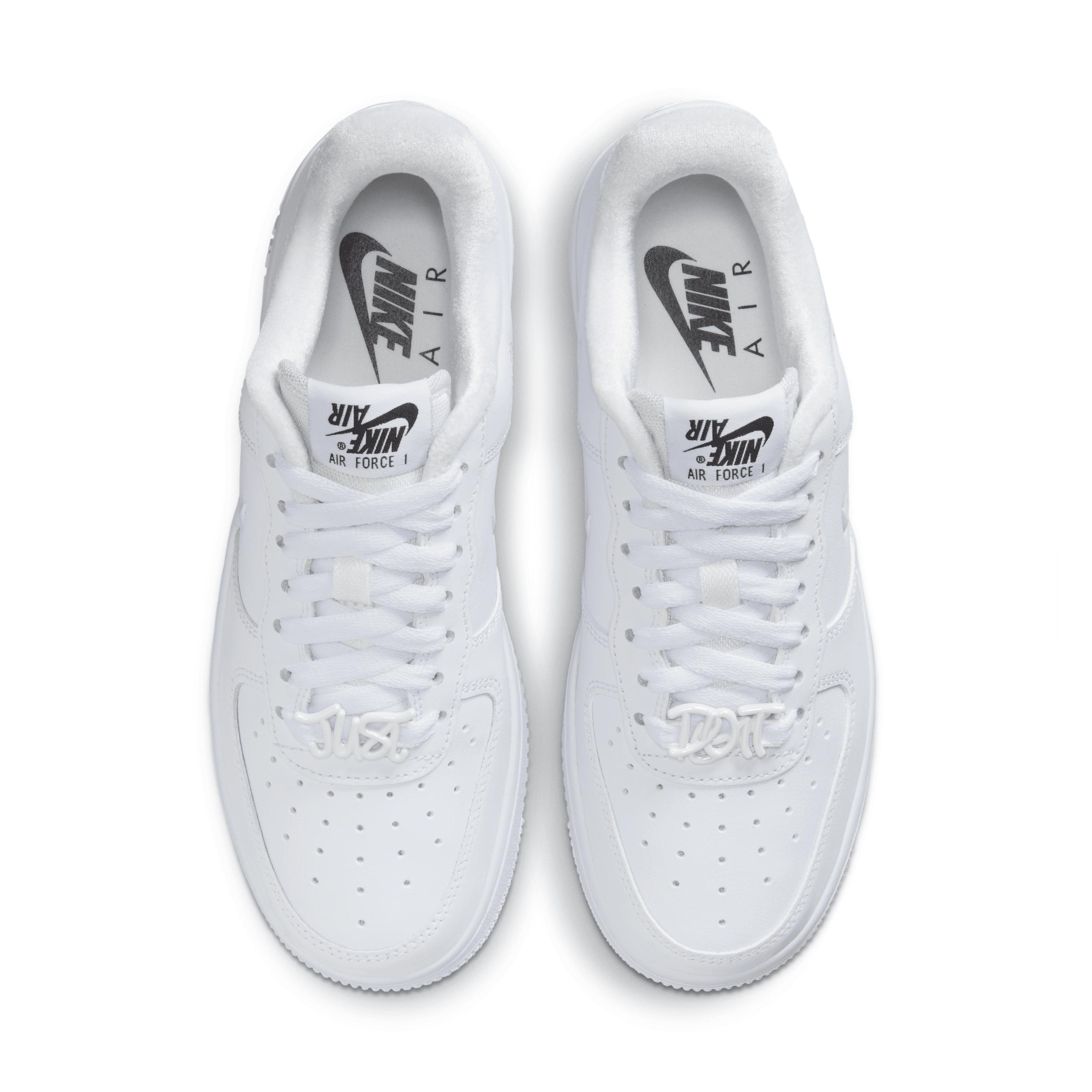 Nike Women's Air Force 1 '07 Shoes Product Image