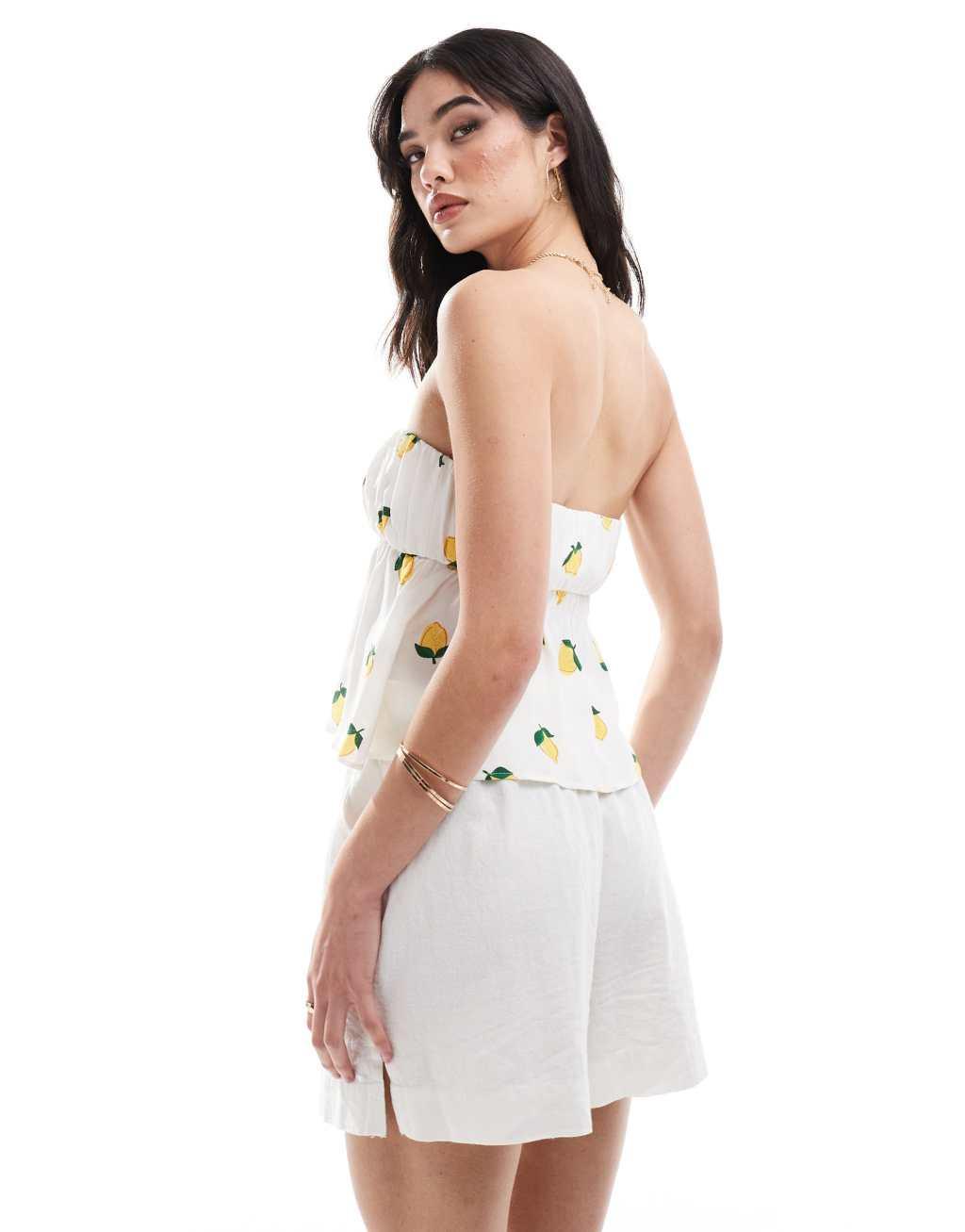 Stradivarius bandeau top in lemon print  Product Image