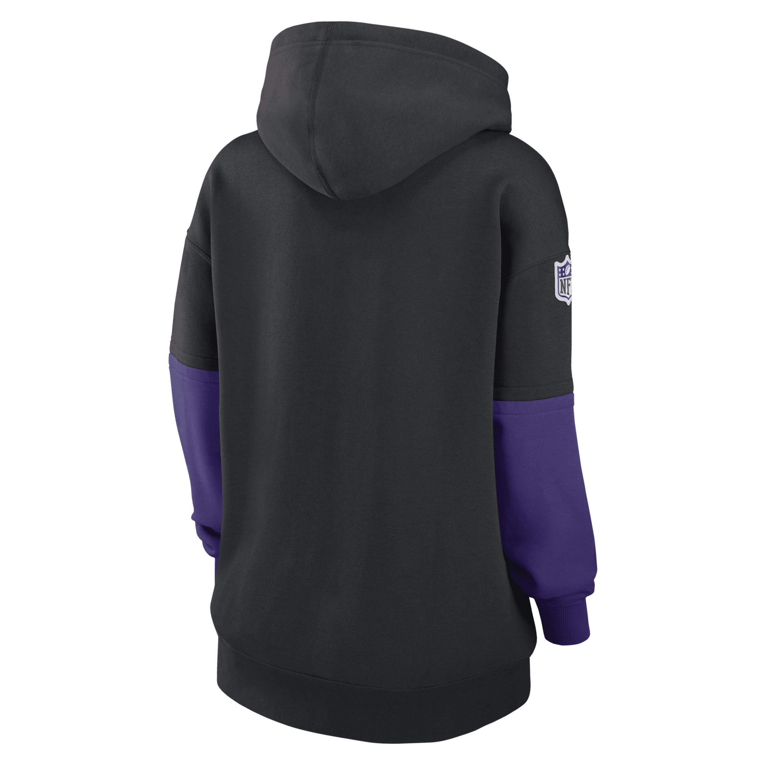 Washington Commanders Sideline Essential Women's Nike NFL Pullover Hoodie Product Image