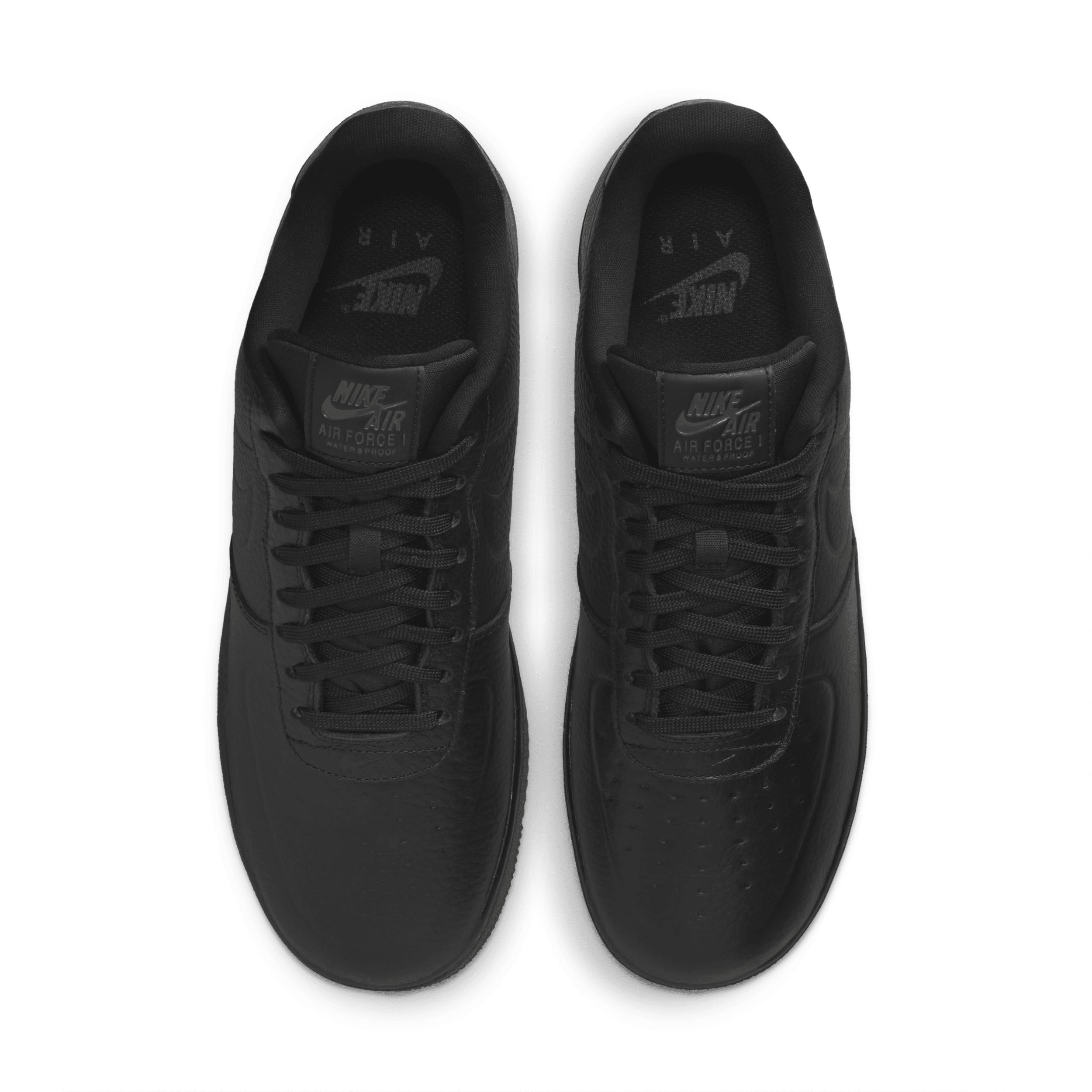 Nike Men's Air Force 1 '07 Pro-Tech Winterized Shoes Product Image