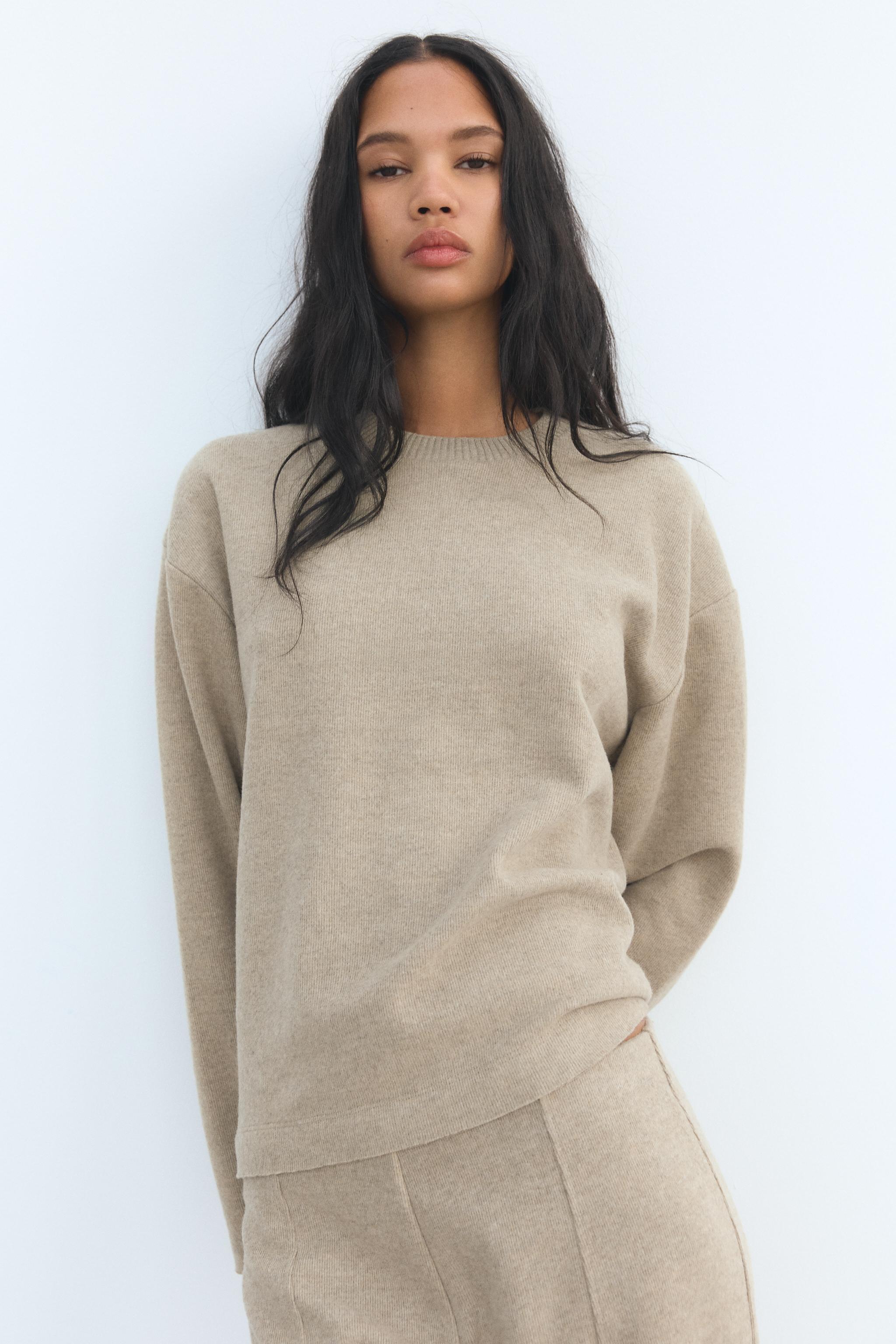 SOFT SWEATER Product Image