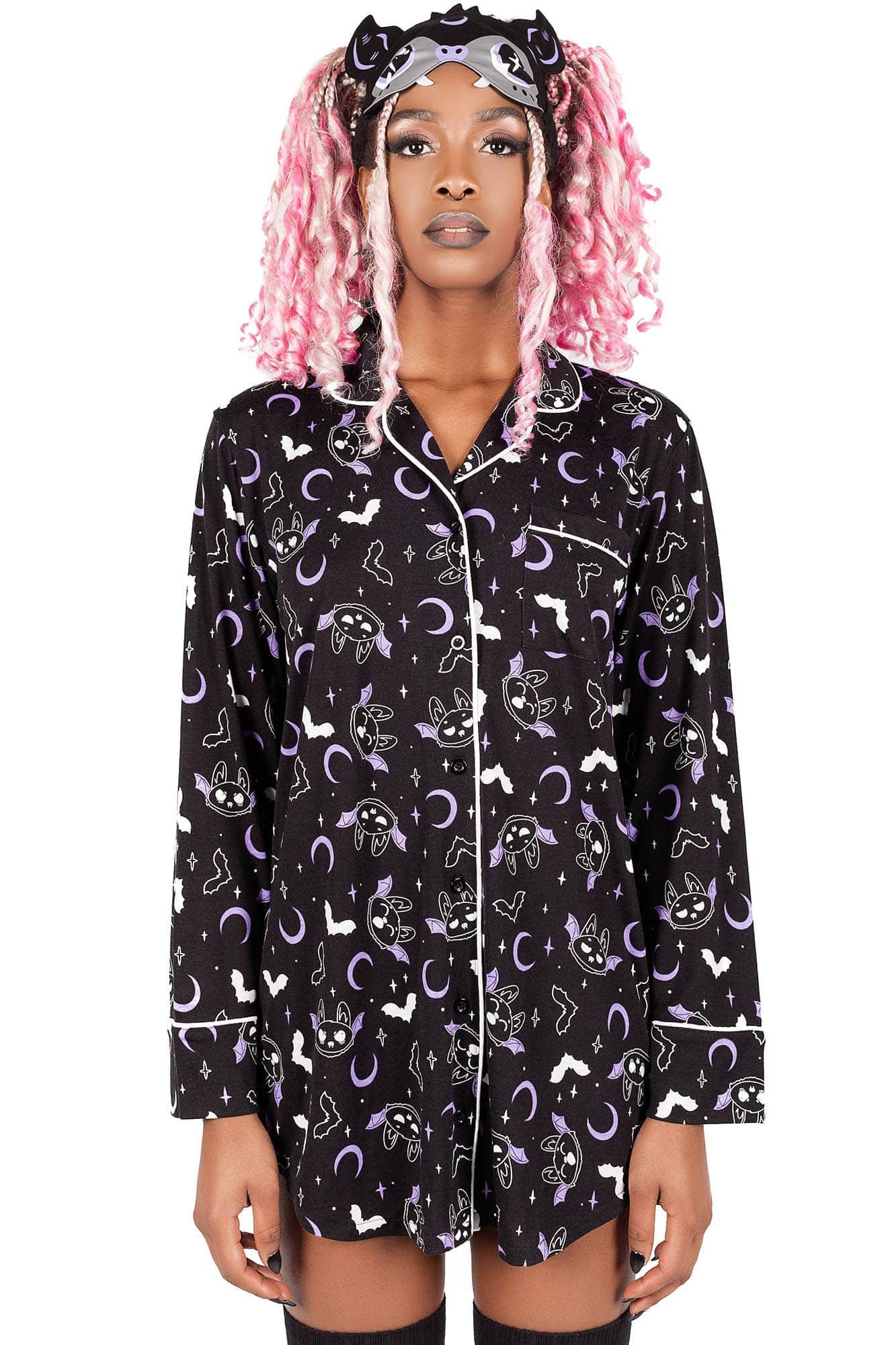 Batty Lounge Shirt Female Product Image