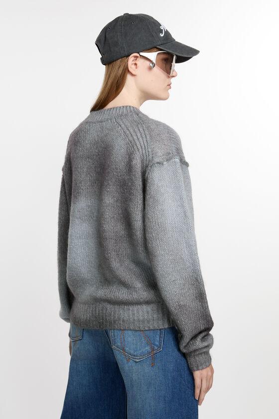 Sprayed knit jumper Product Image