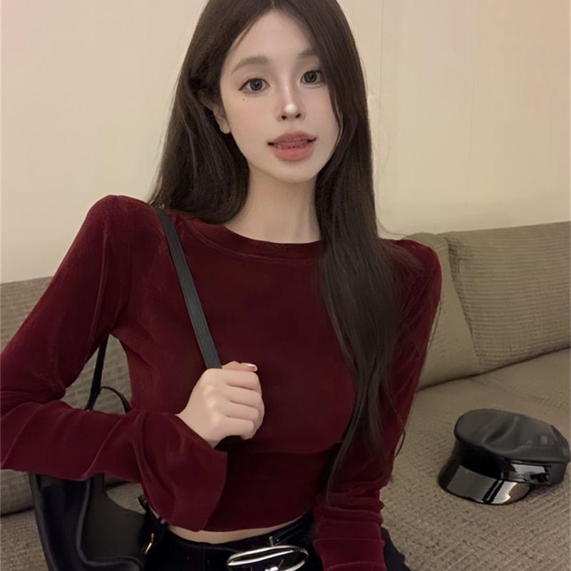 Long Sleeve Round Neck Plain Velvet Crop Top Product Image