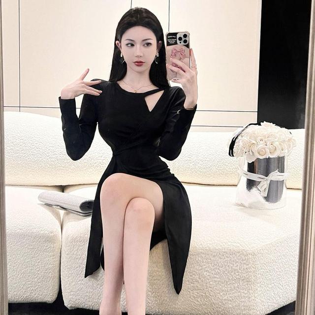 Long Sleeve Round Neck Plain Slit Bodycon Mini Dress Product Image