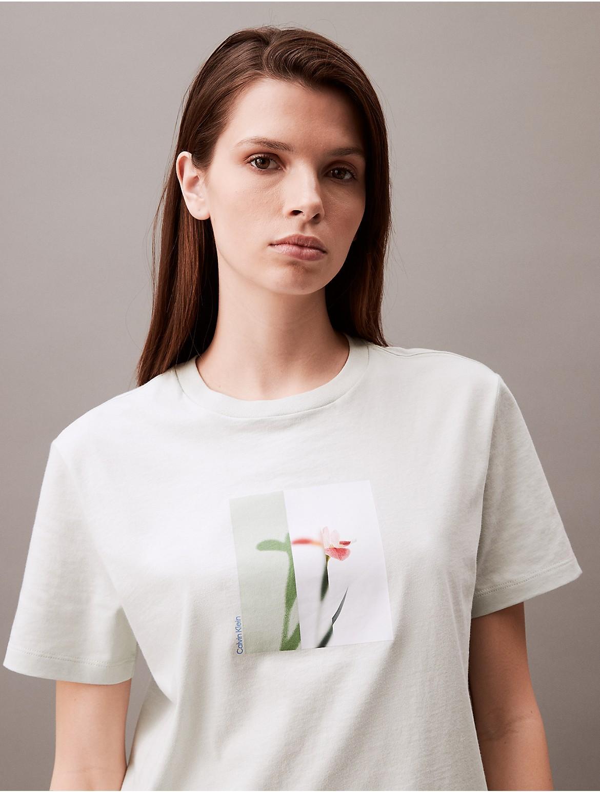 Calvin Klein Womens Blurred Flower Graphic Classic T-Shirt - Green - S Product Image