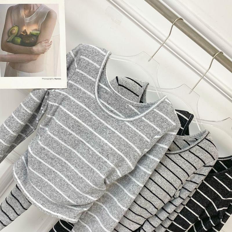 Long Sleeve Round Neck Striped Cropped T-Shirt Product Image