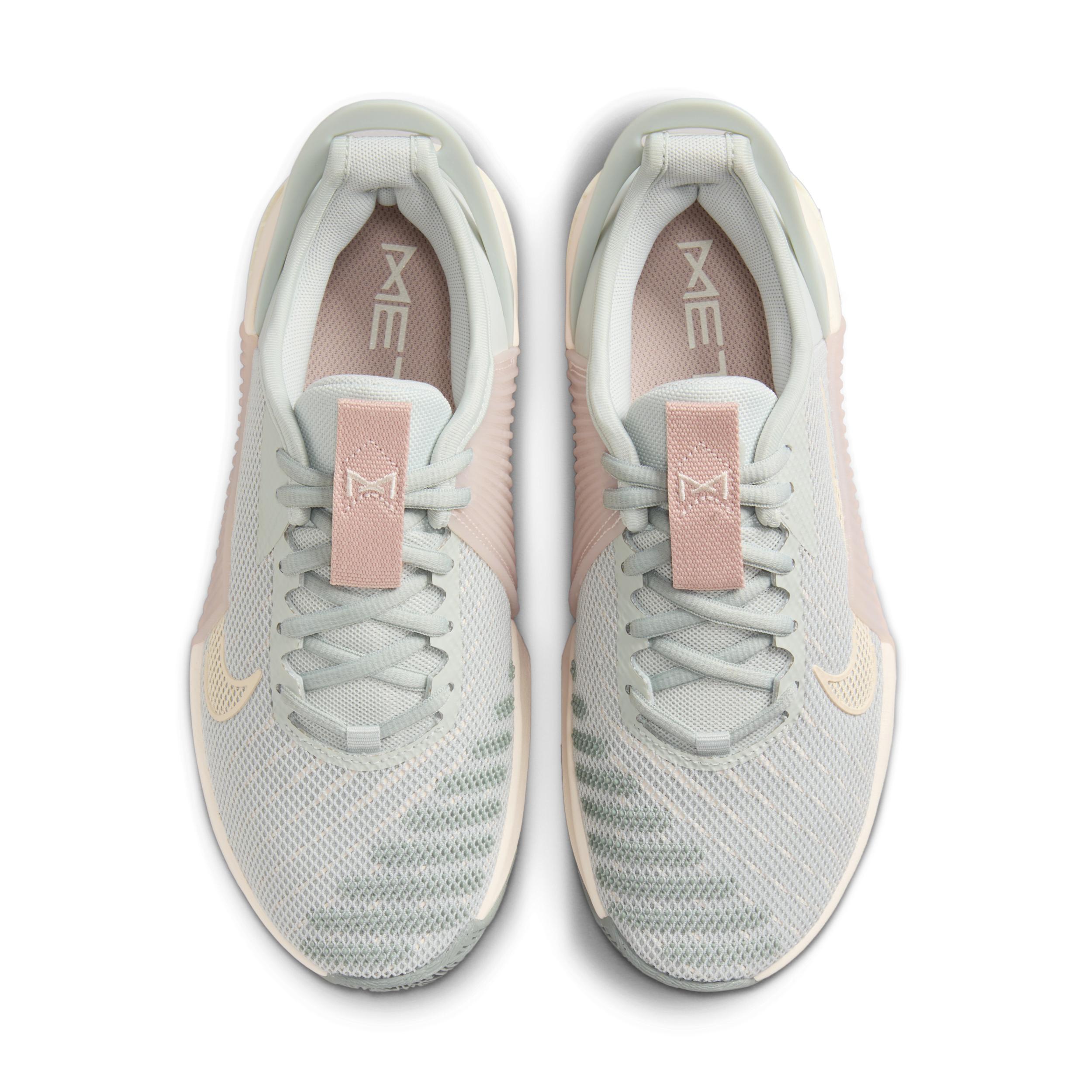 Nike Women's Metcon 9 EasyOn Workout Shoes Product Image