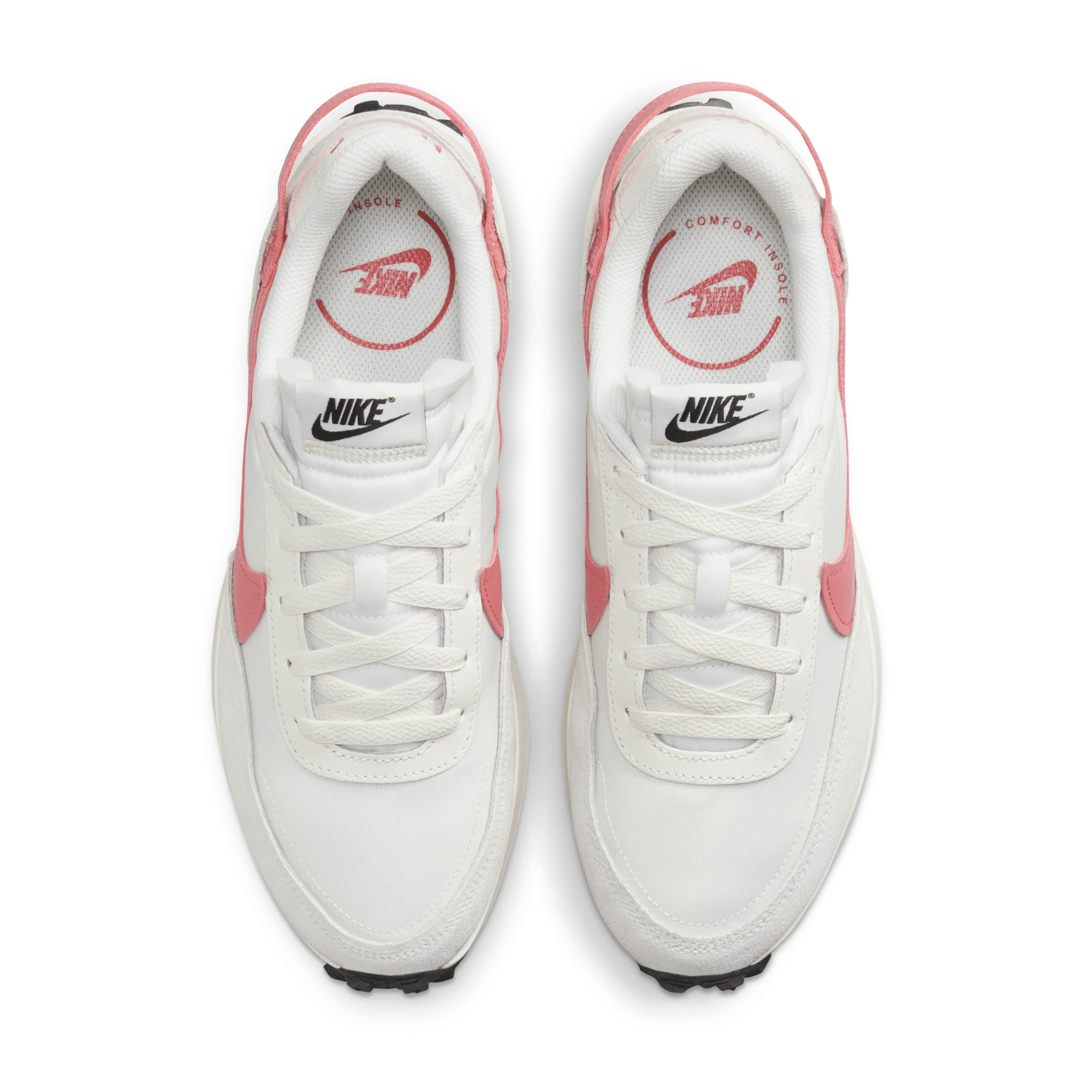 Nike Waffle Debut Womens Shoes Product Image