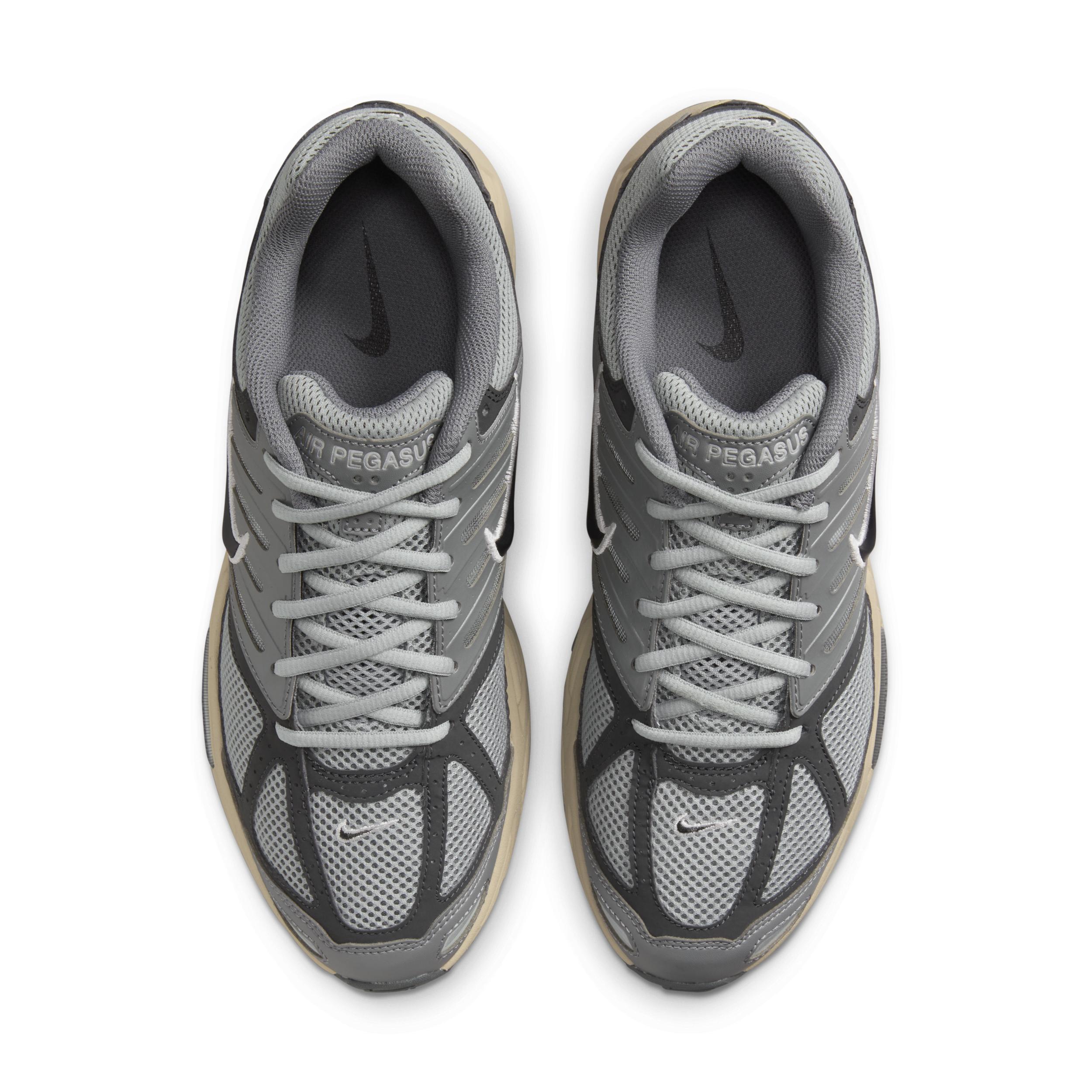 Nike Men's Air Pegasus 2005 Shoes Product Image