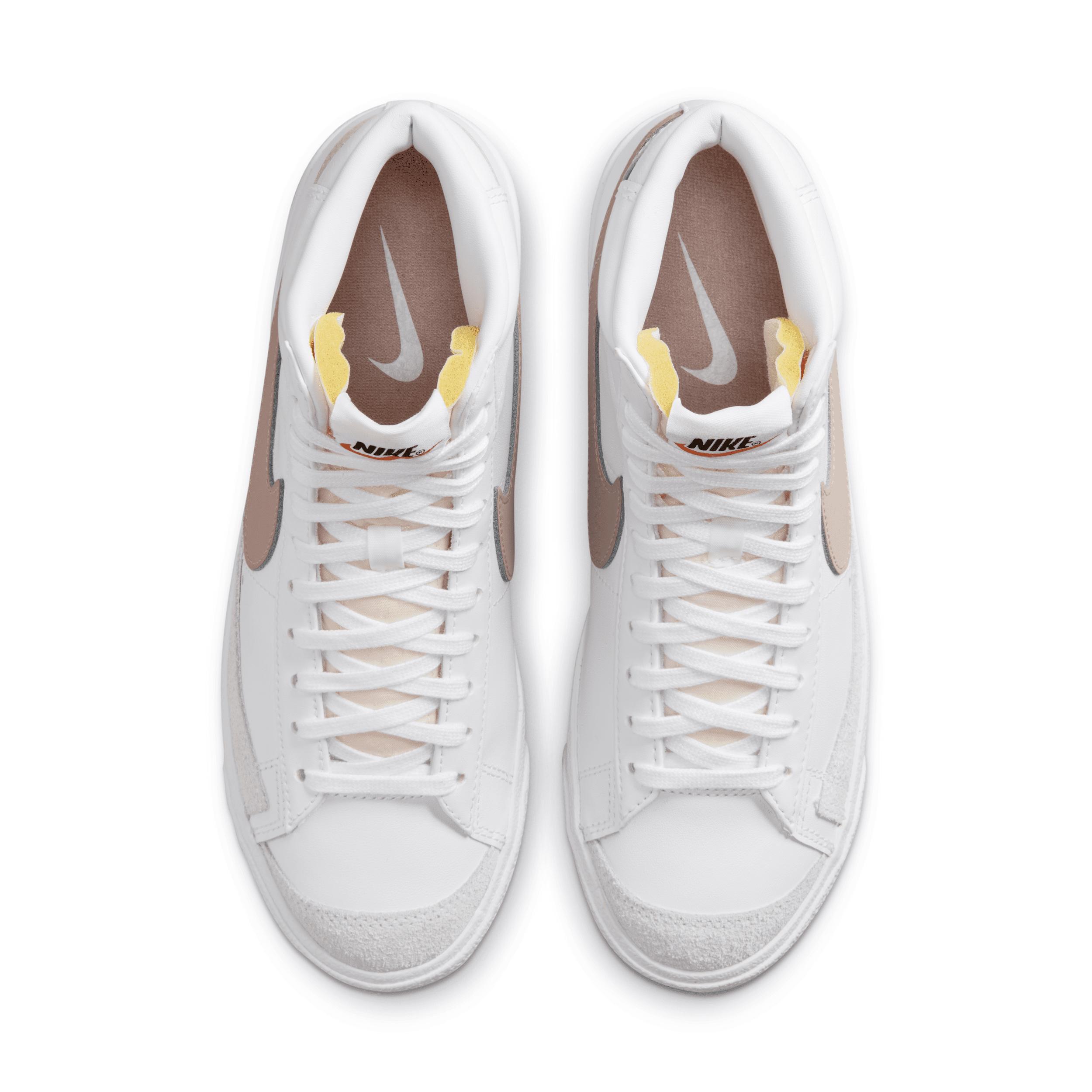 Nike Women's Blazer Mid '77 Shoes Product Image