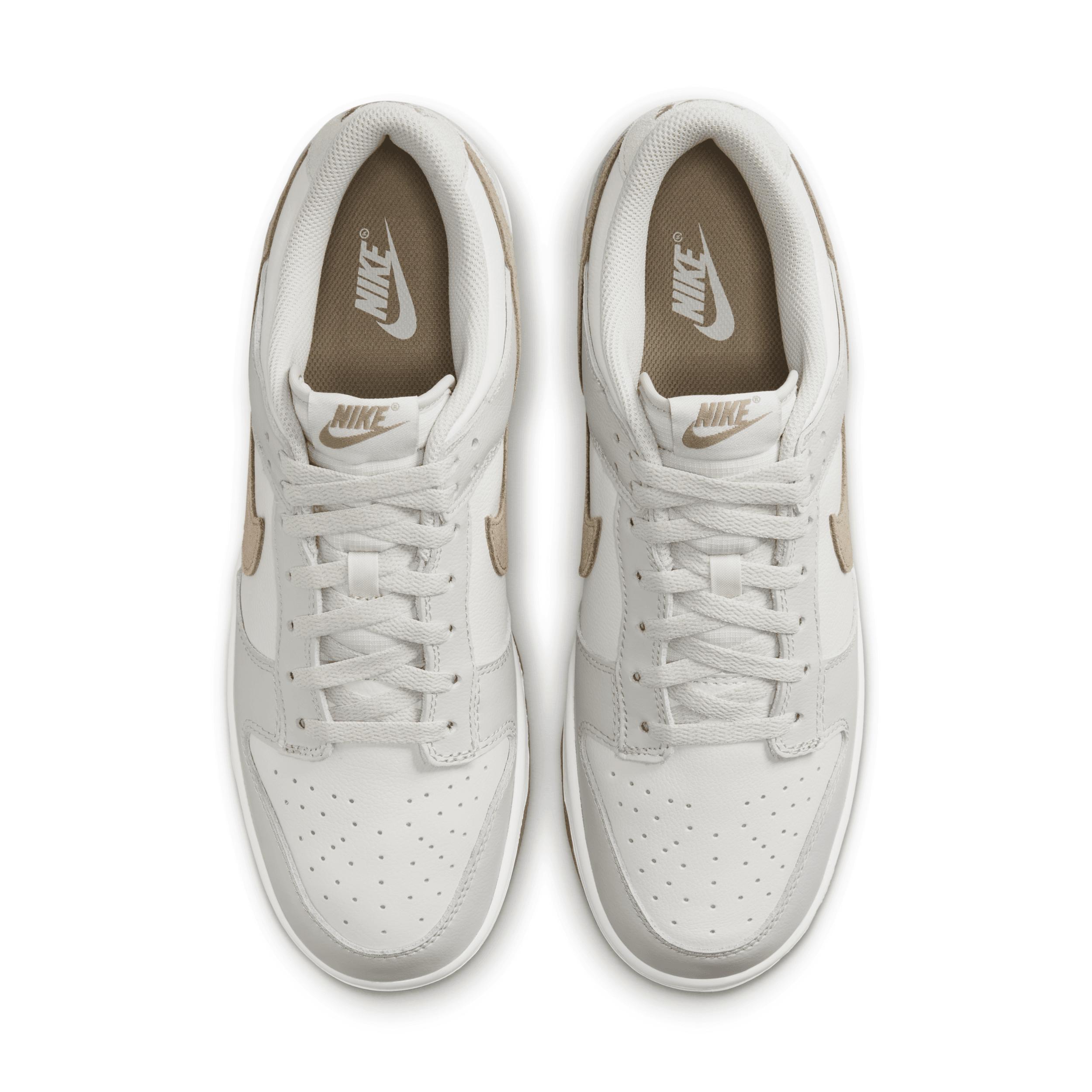 Nike Men's Dunk Low Retro SE Shoes Product Image