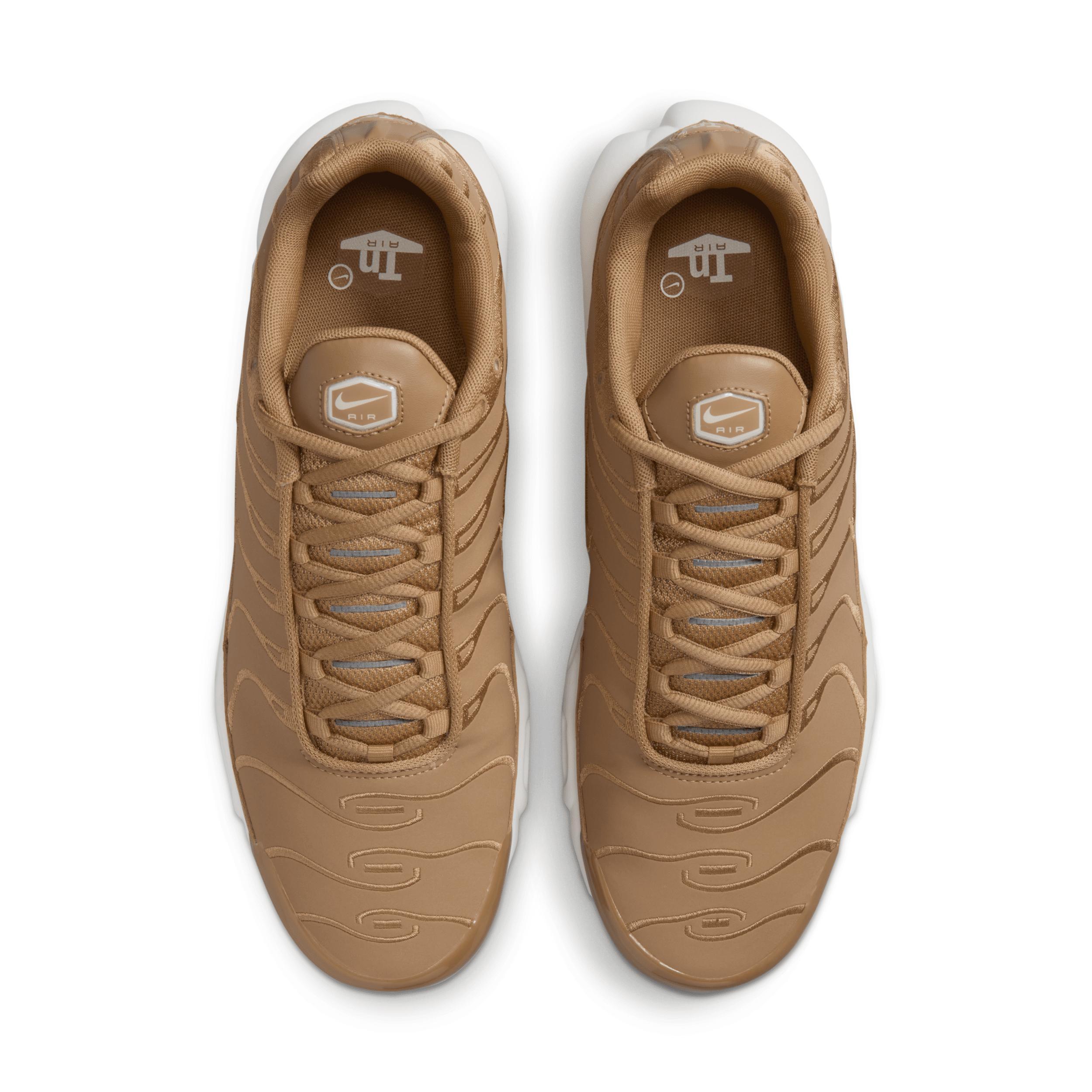 Nike Men's Air Max Plus Shoes Product Image