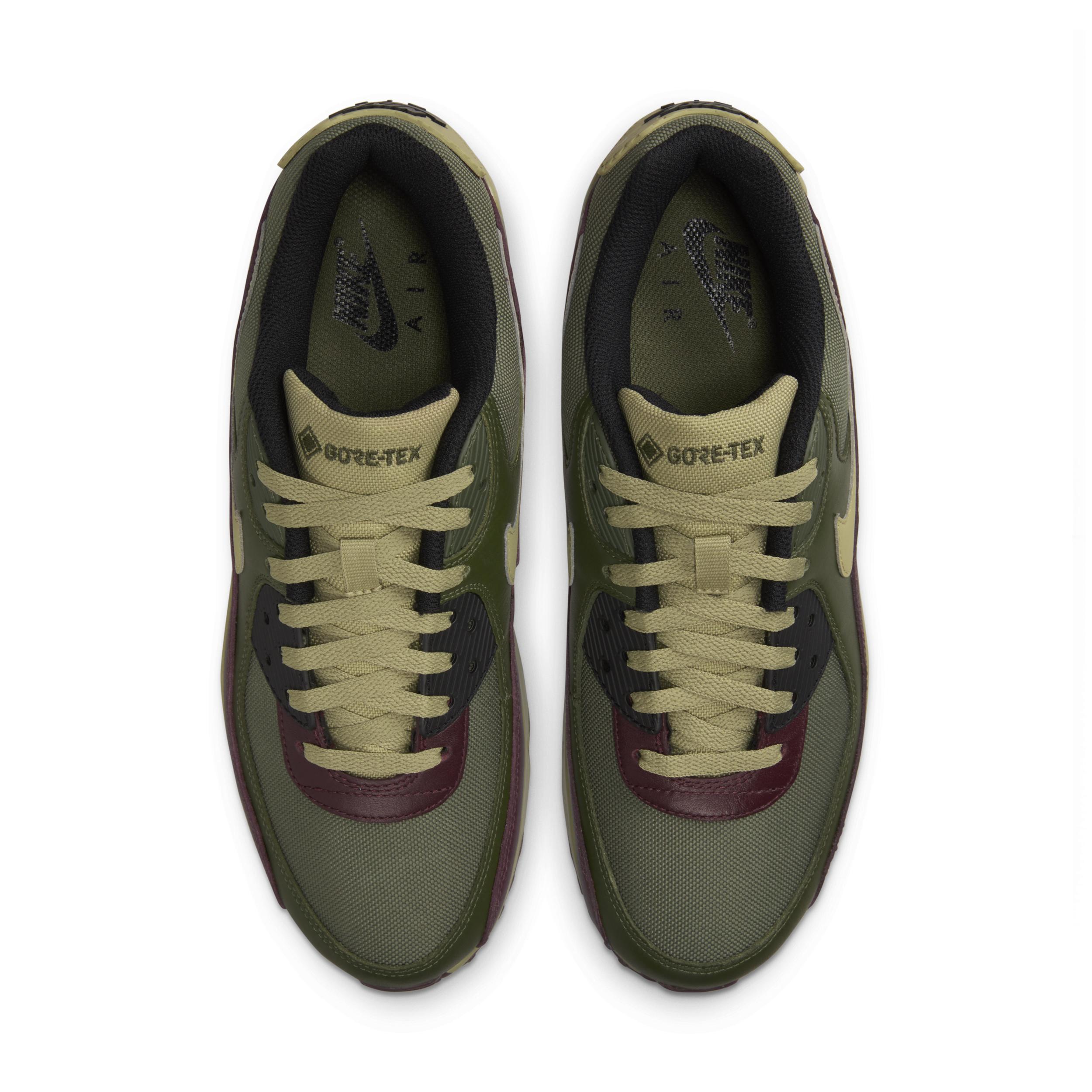 Nike Men's Air Max 90 GORE-TEX Winterized Shoes Product Image