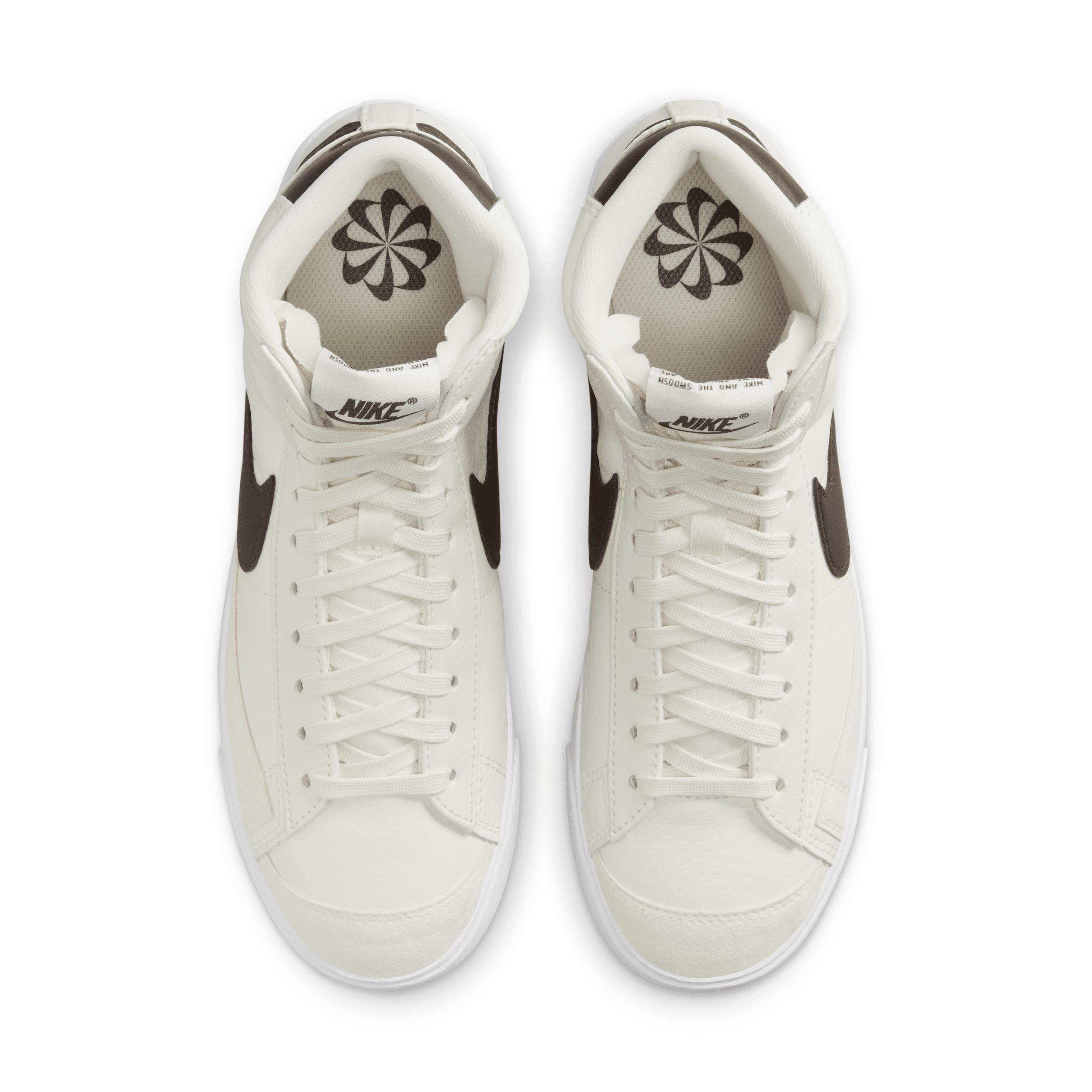 Nike Women's Blazer Mid '77 Shoes Product Image