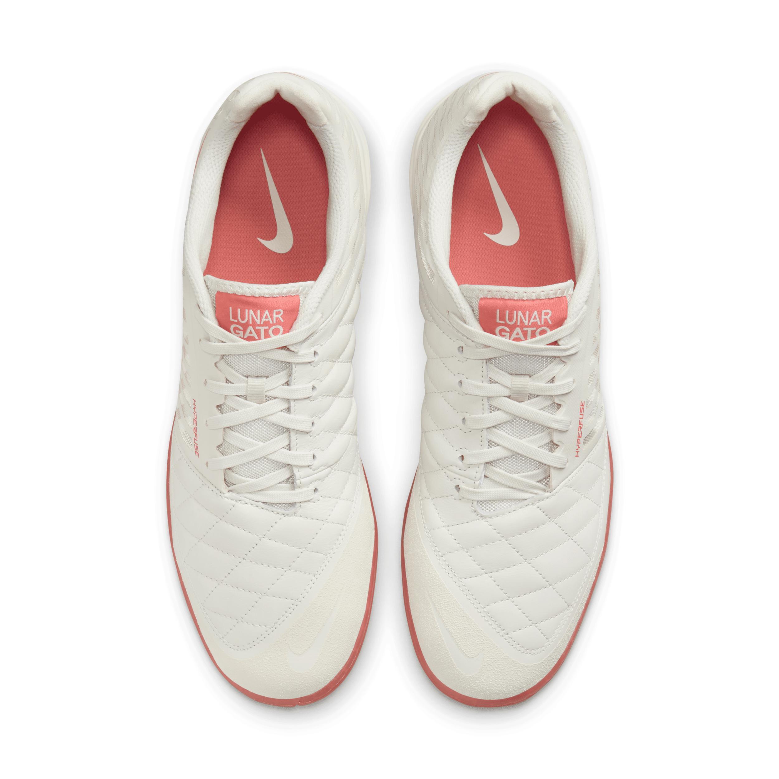 Nike Lunargato II Indoor/Court Low-Top Soccer Shoes Product Image