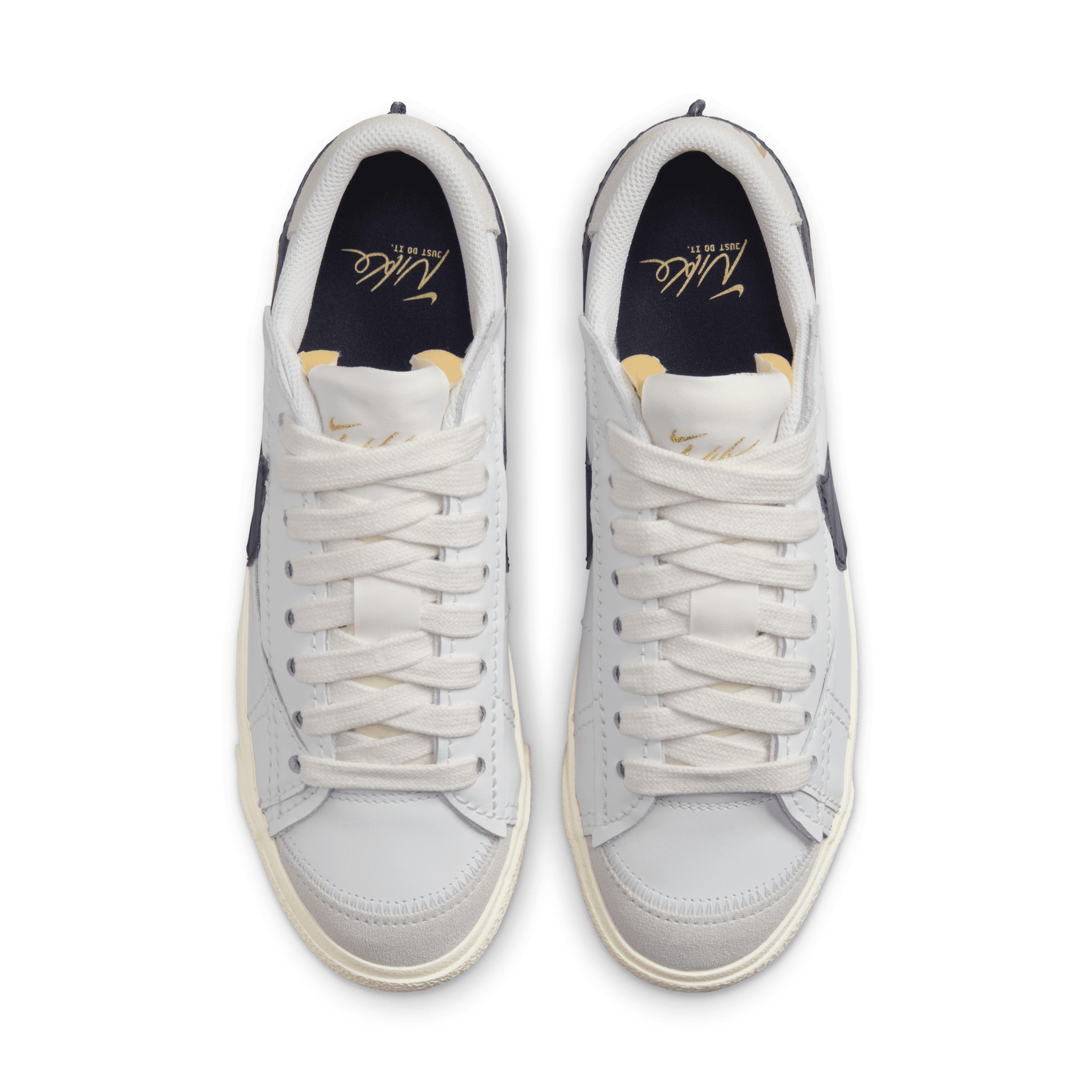 Nike Women's Blazer Low '77 Jumbo Shoes Product Image