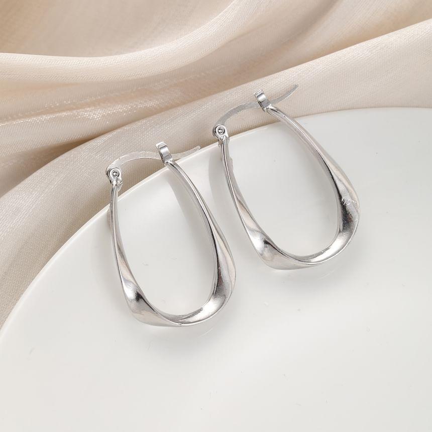 Twisted Alloy Hoop Earring Product Image