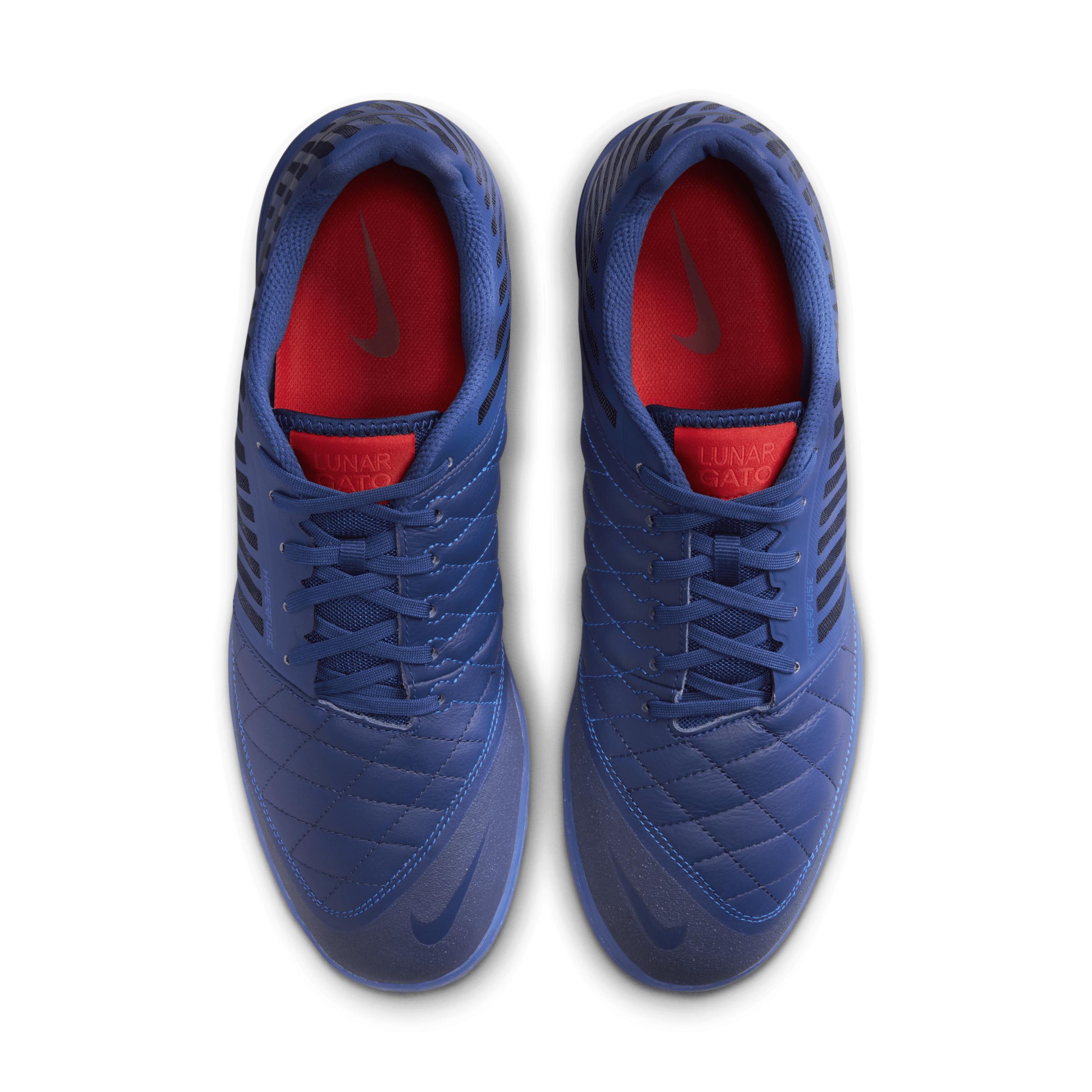 Nike Men's Lunargato II Indoor/Court Low-Top Soccer Shoes Product Image