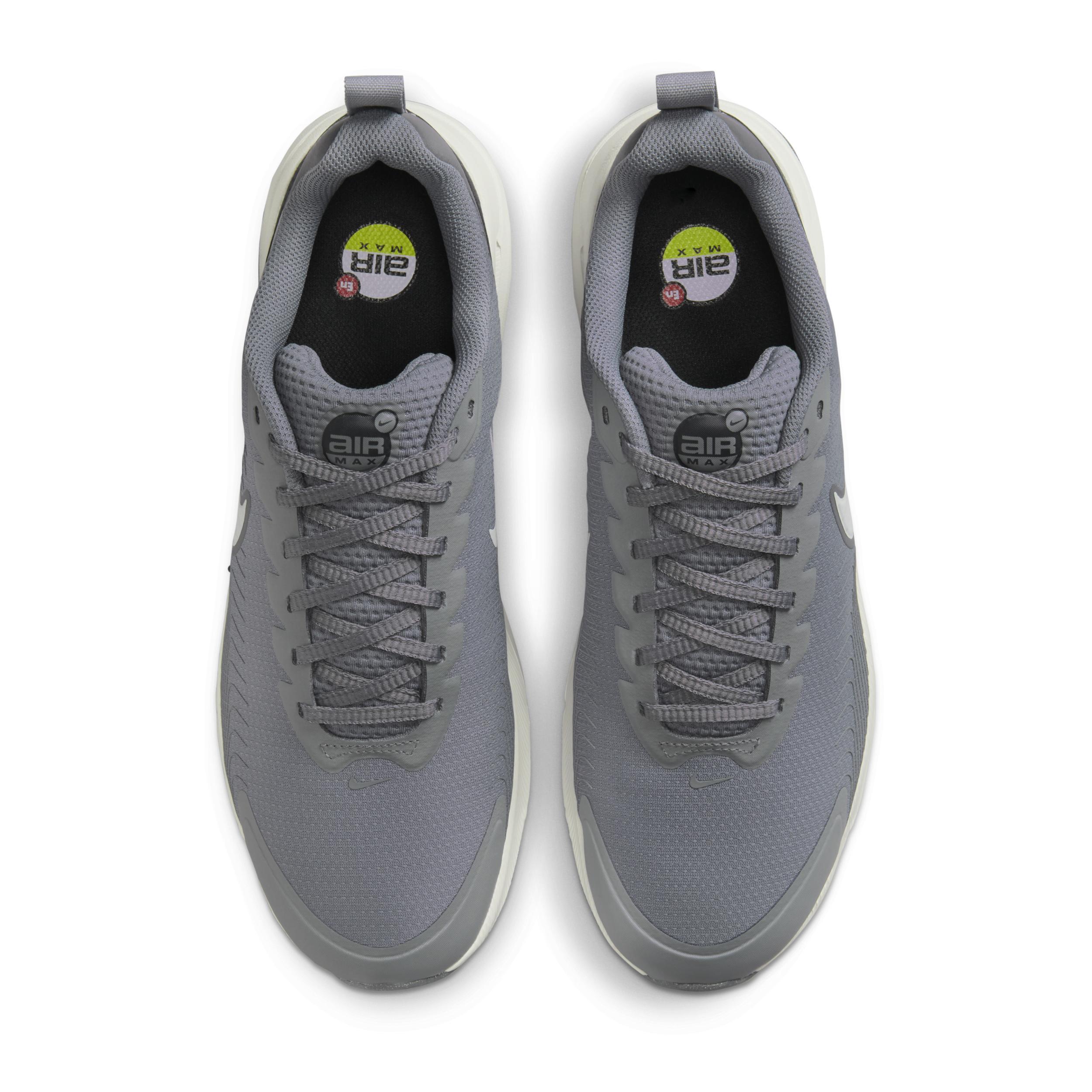 Nike Men's Air Max Nuaxis Winterized Shoes Product Image