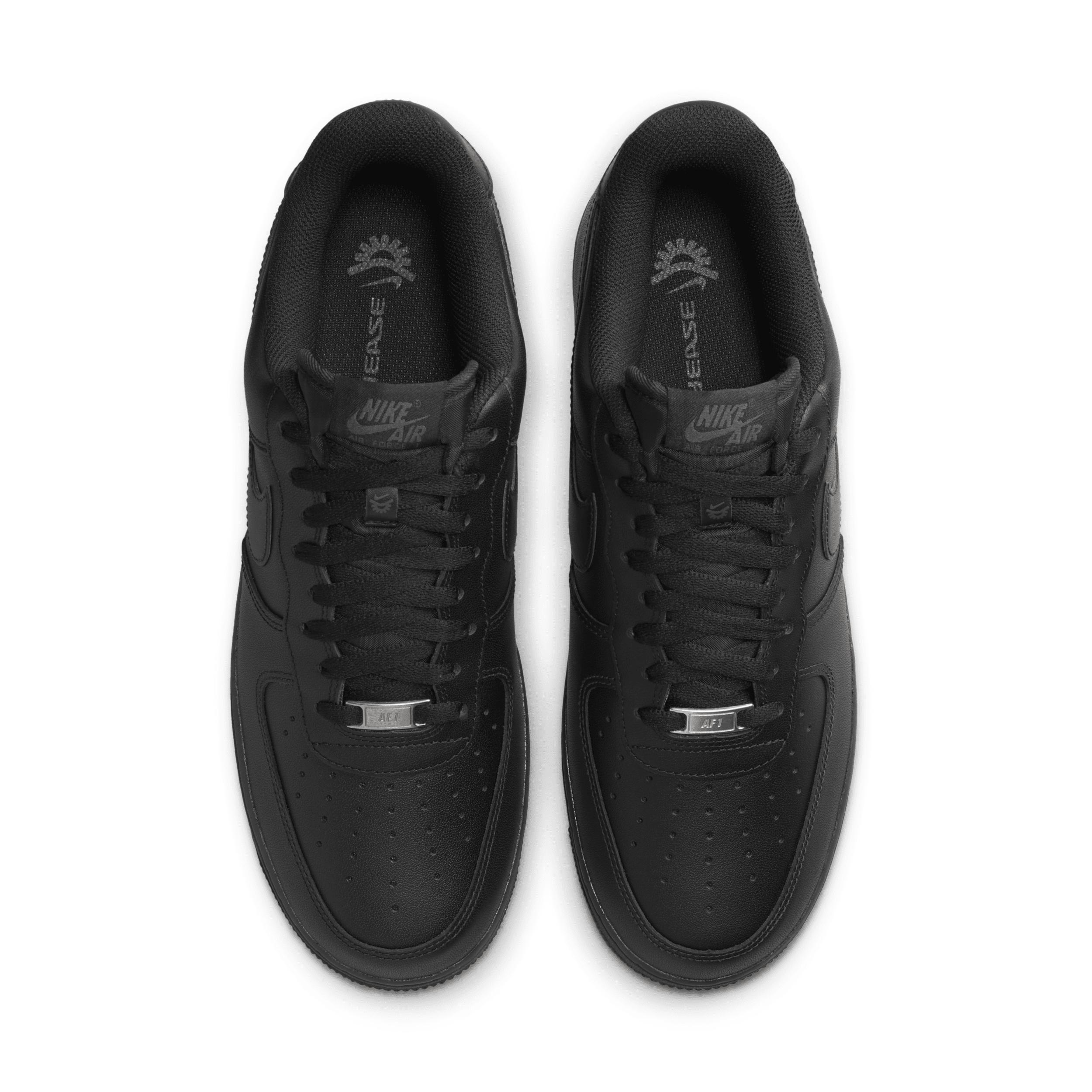 Nike Men's Air Force 1 '07 EasyOn Shoes Product Image