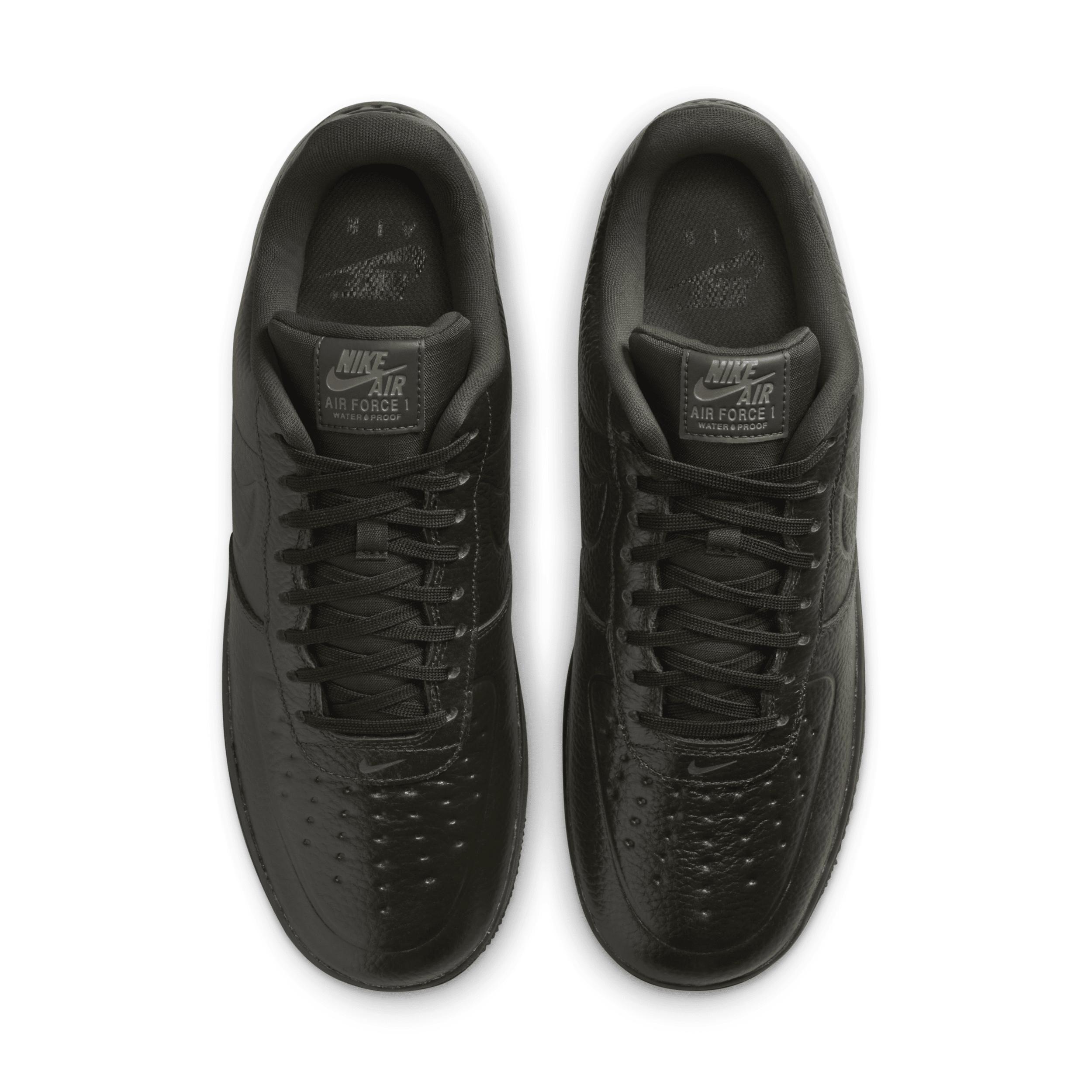 Nike Men's Air Force 1 '07 Pro-Tech Winterized Shoes Product Image