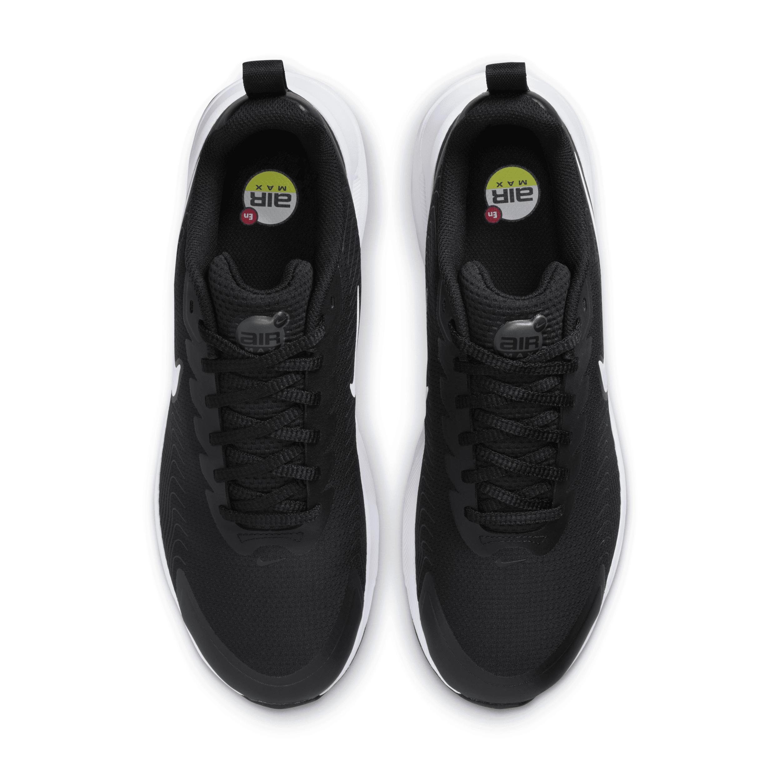 Nike Men's Air Max Nuaxis Shoes Product Image