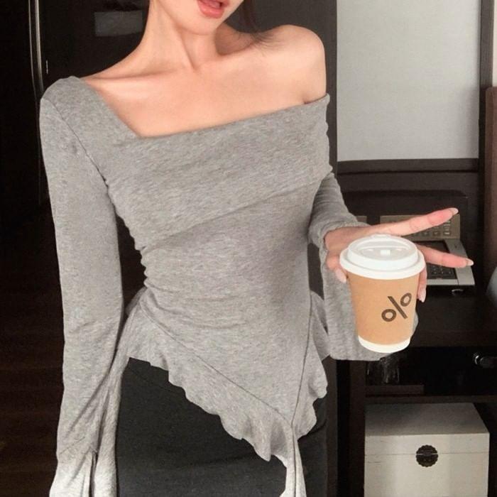 Long Sleeve One Shoulder Plain Ruffle Asymmetrical Top Product Image