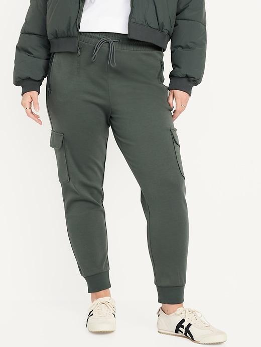 High-Waisted Dynamic Fleece Cargo Joggers Product Image