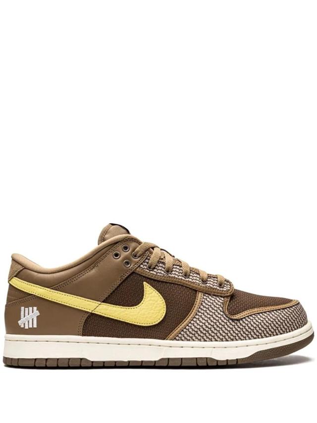 X Undefeated Dunk Low Sp "canteen" Sneakers In Brown Product Image