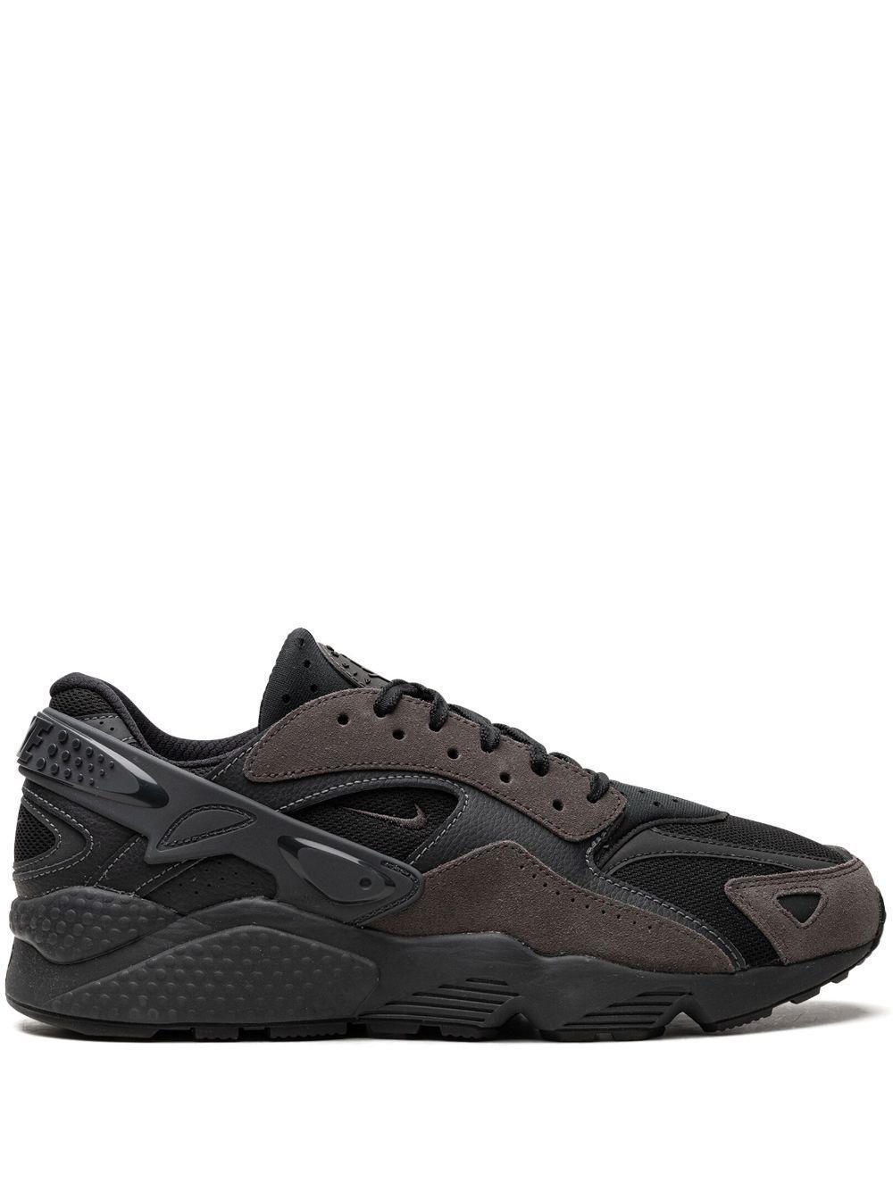 NIKE Air Huarache Runner Men's Low Shoe Black/medium Ash/anthracite Product Image