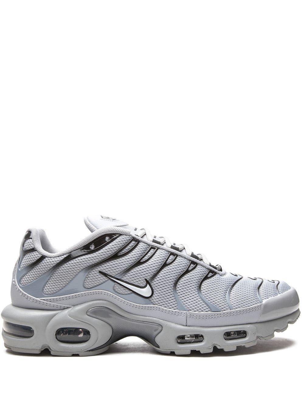 Air Max Plus "wolf Grey" Sneakers In Wolf Grey,black,white Product Image