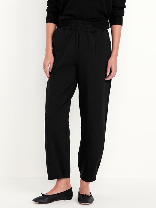 High-Waisted Dynamic Fleece Barrel-Leg Pants Product Image