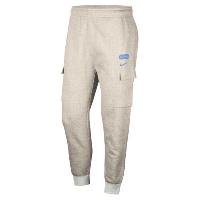 UNC Club Men's Nike College Cargo Pants Product Image