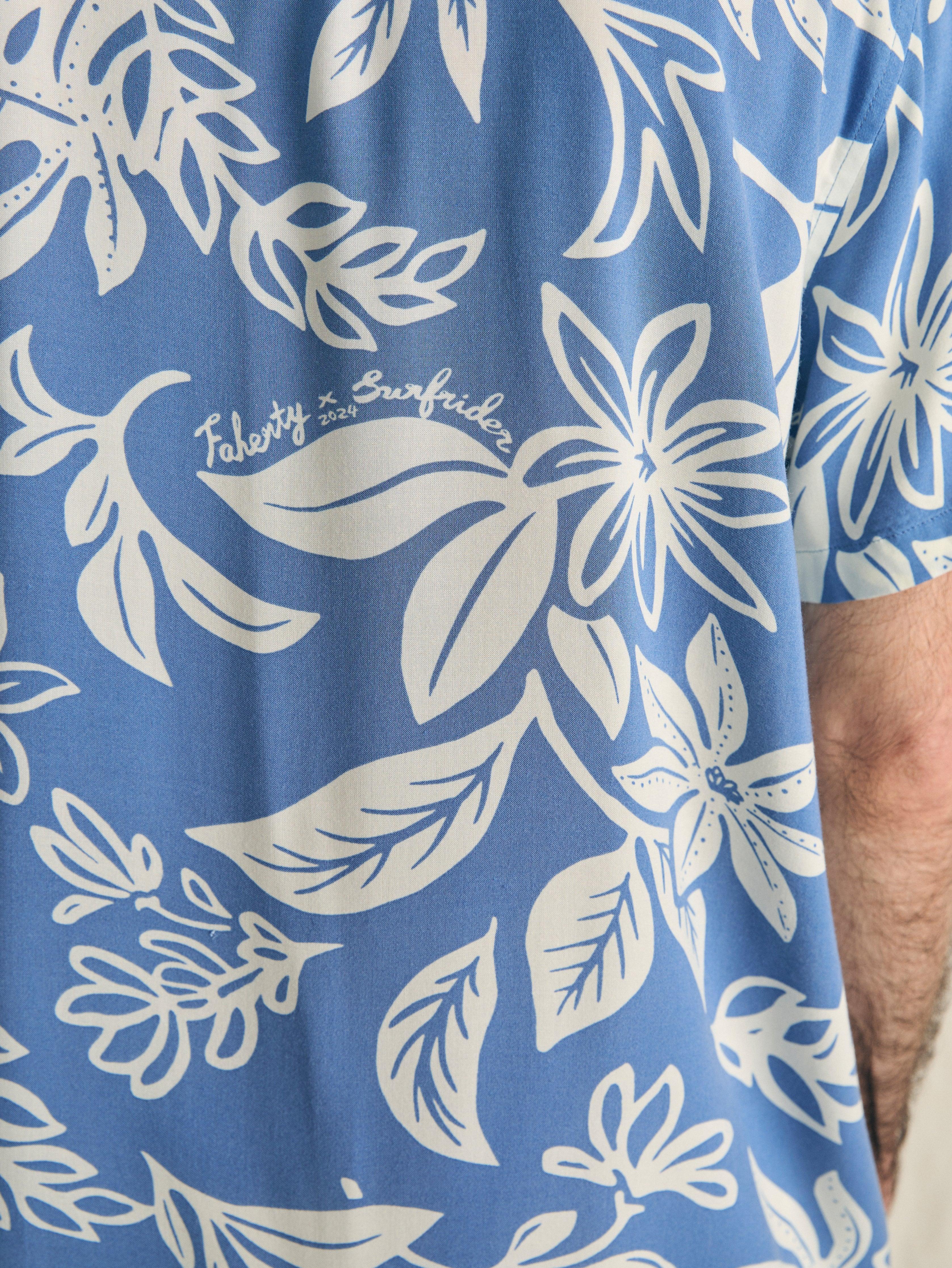 Short-Sleeve Surfrider Rayon Camp Shirt - Sky Floral Male Product Image