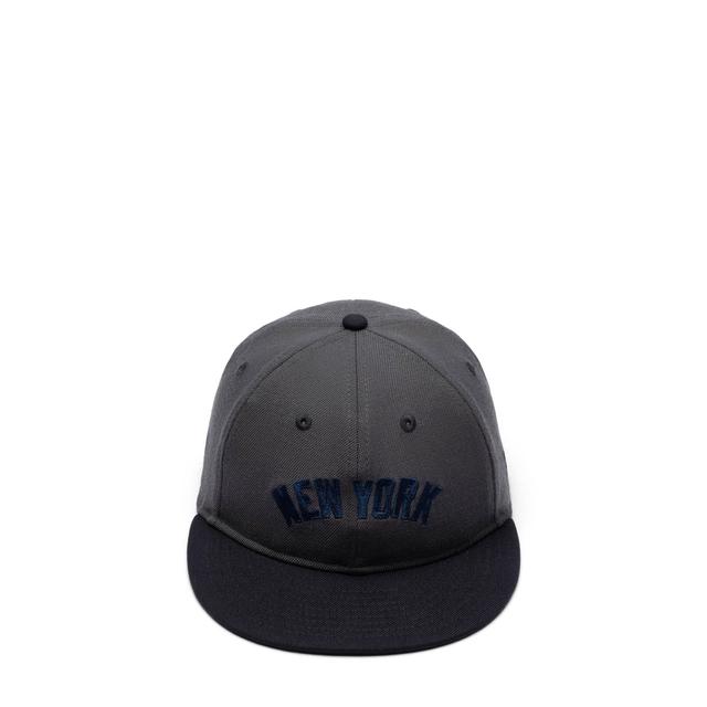 9FIFTY NEW YORK YANKEES STRAPBACK CAP Male Product Image