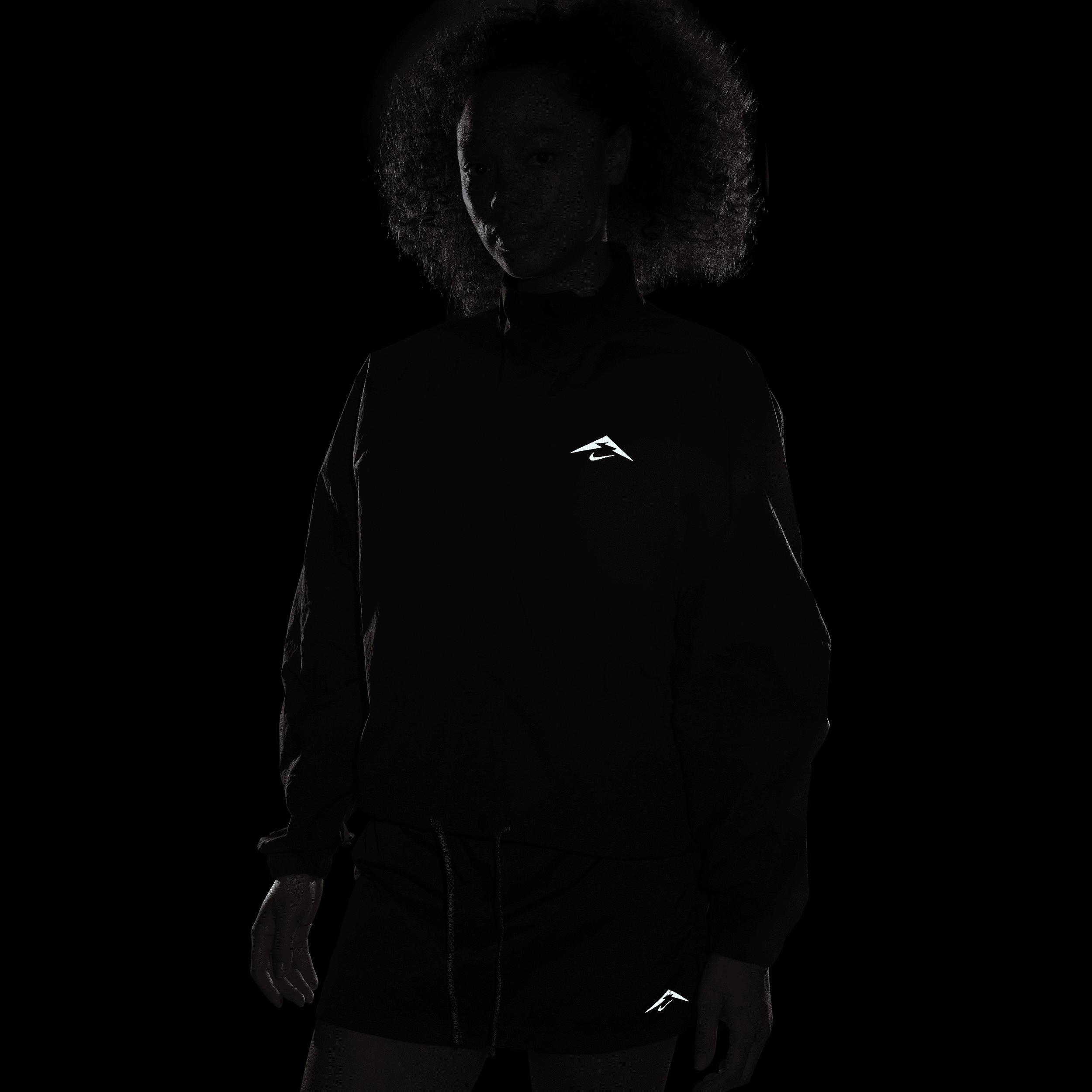 Nike Trail Women's Repel UV Running Jacket Product Image