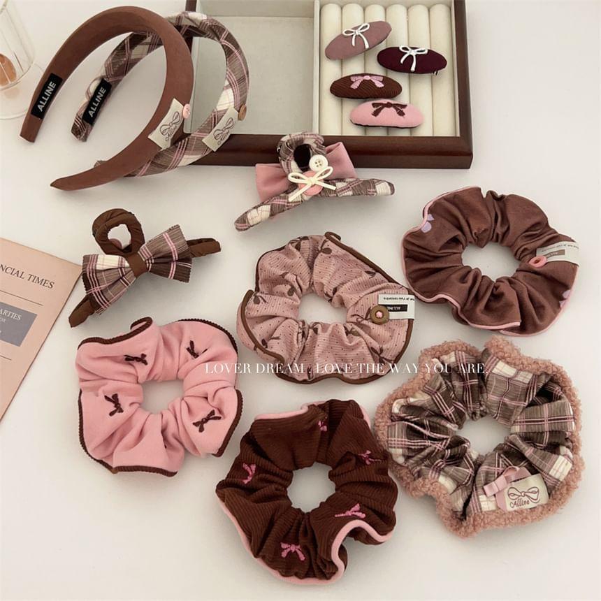 Headband / Ribbon Hair Claw / Scrunchie / Hair Clip / Set Product Image